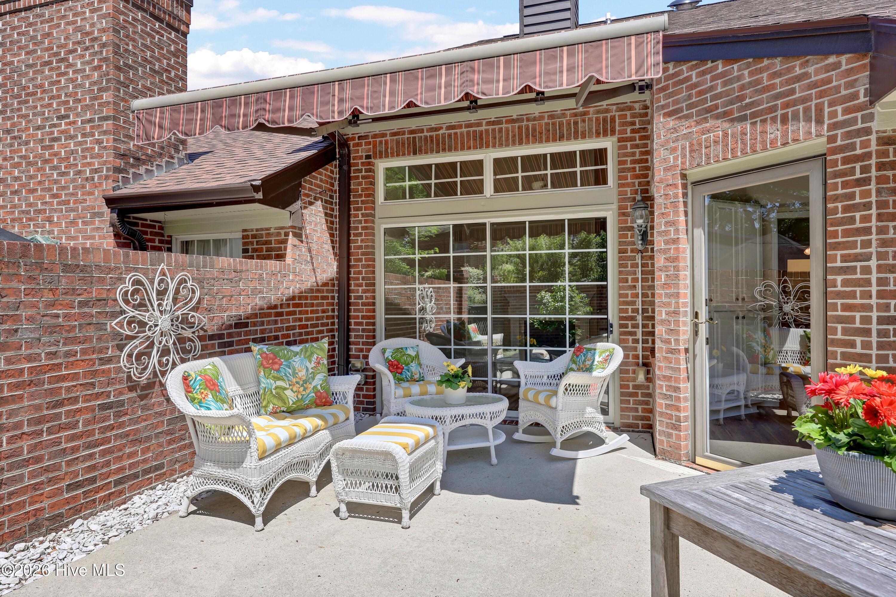 100569020 | Photo 28