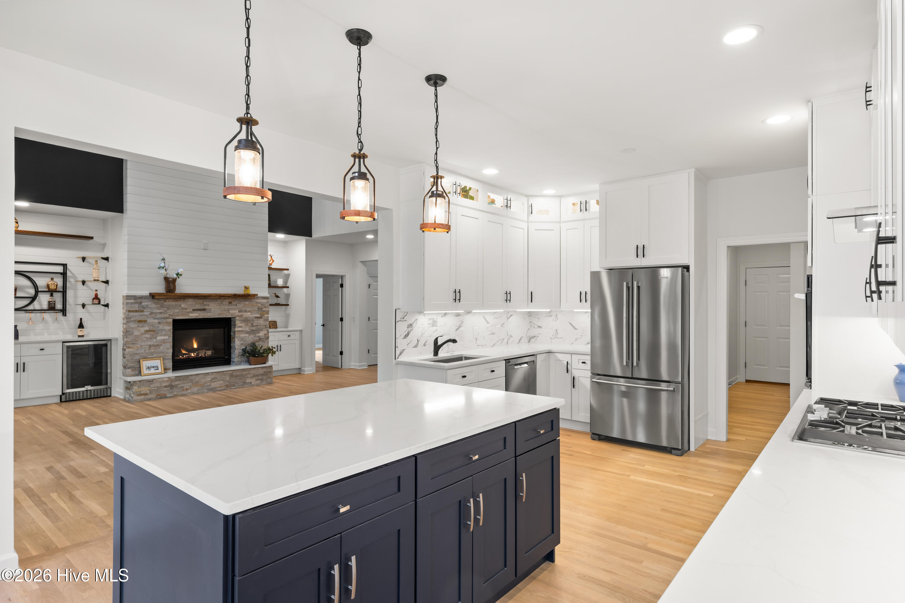 100555954 | Photo 17