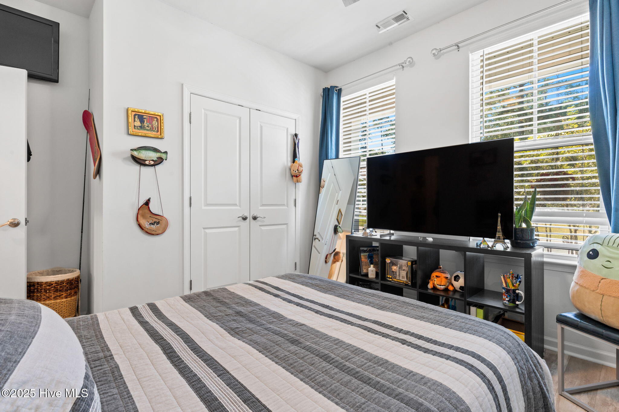 100531628 | Photo 27