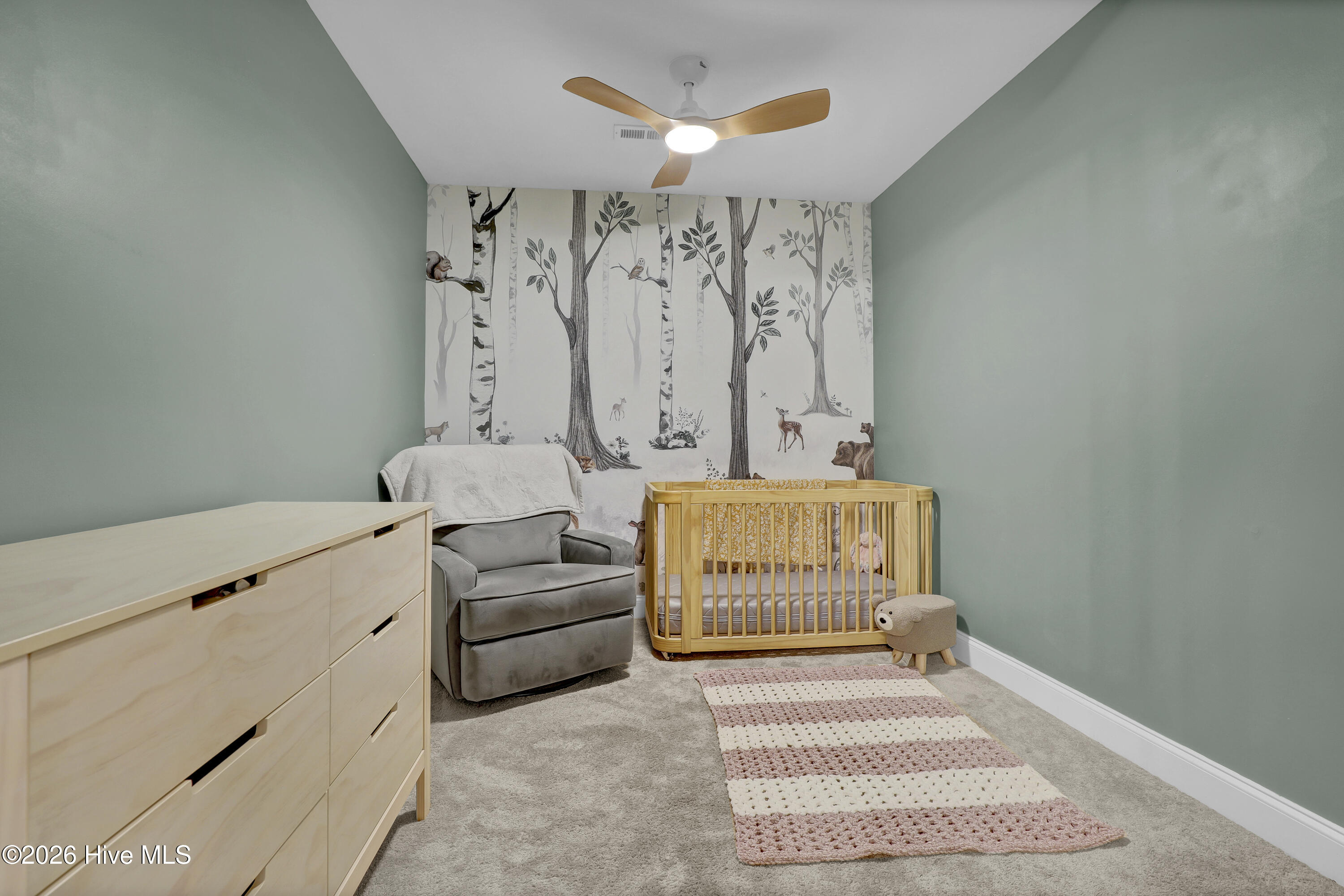 100562541 | Photo 23