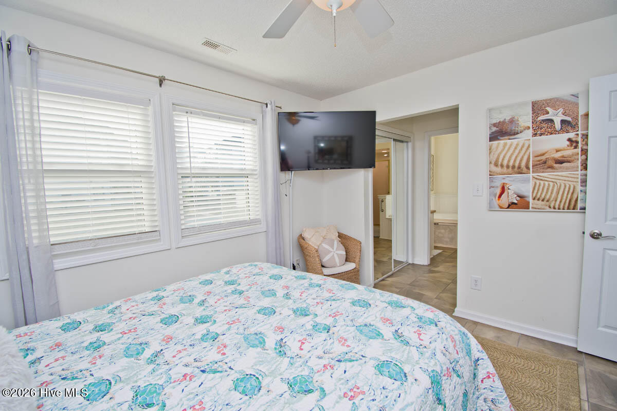 100560265 | Photo 17