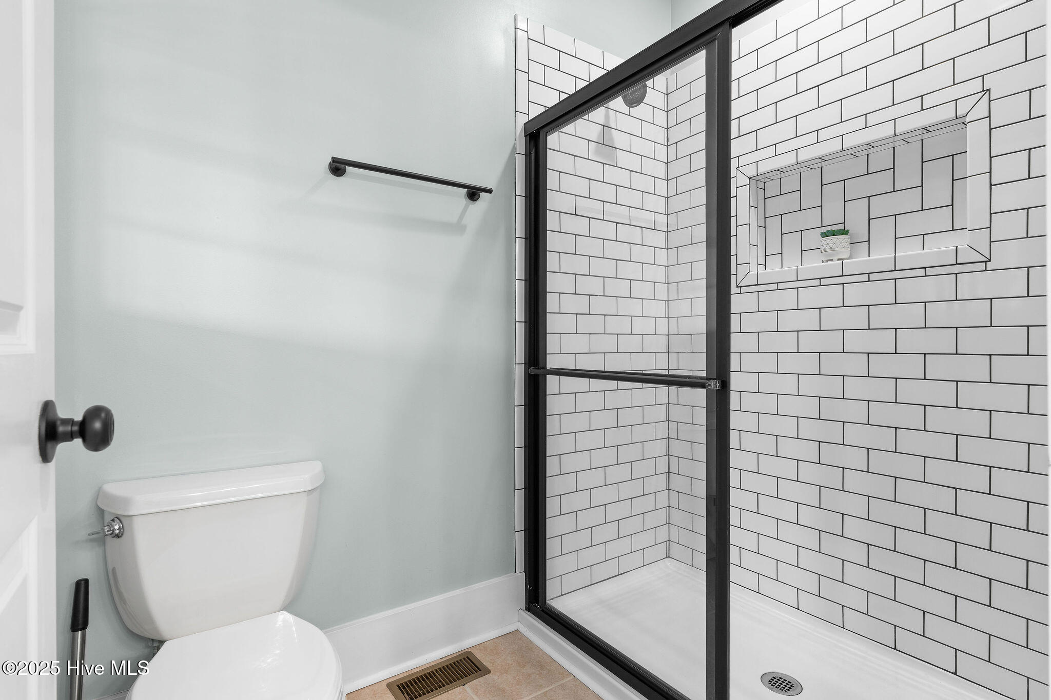 100526729 | Photo 30