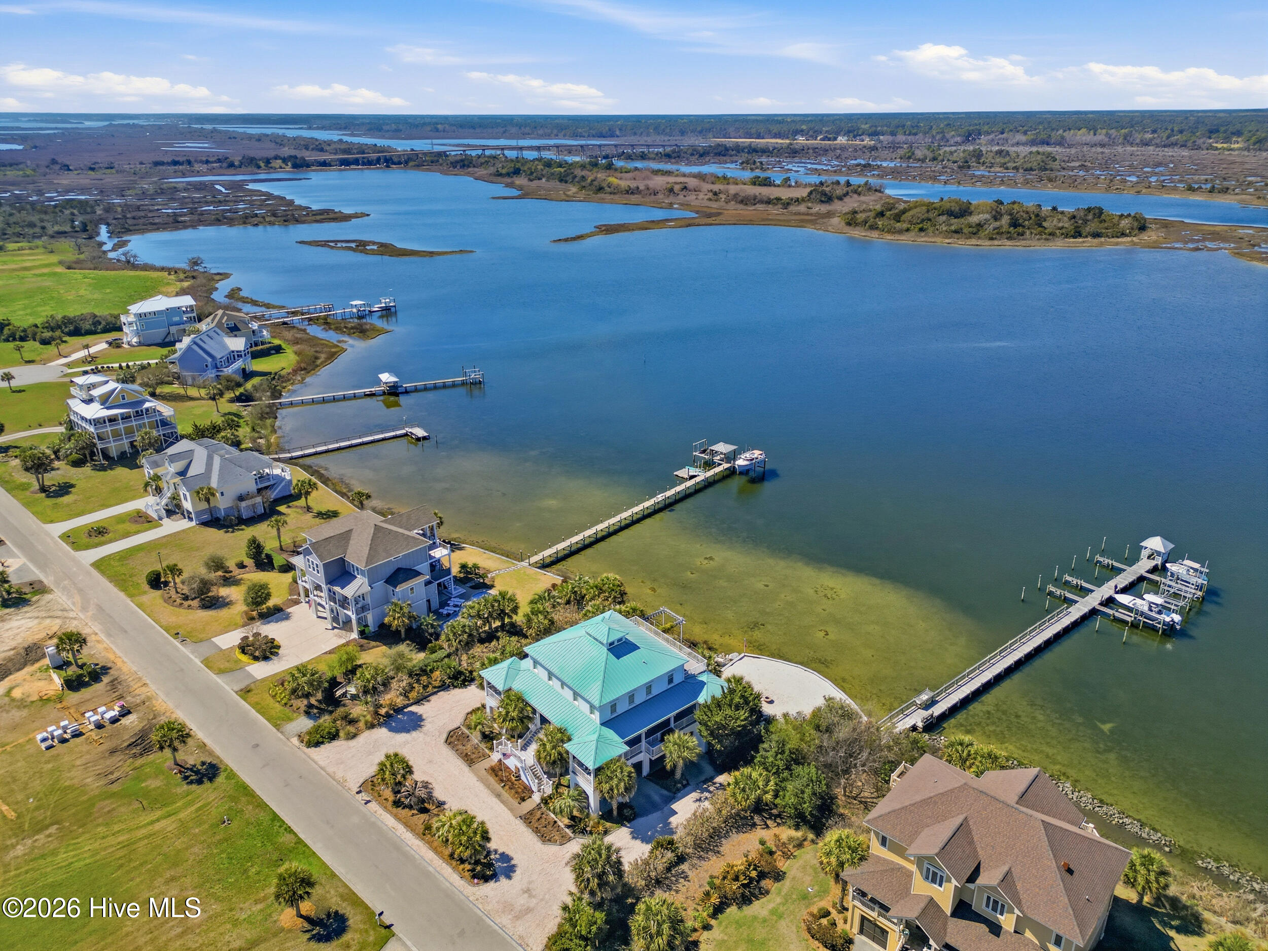 100561994 | Photo 87