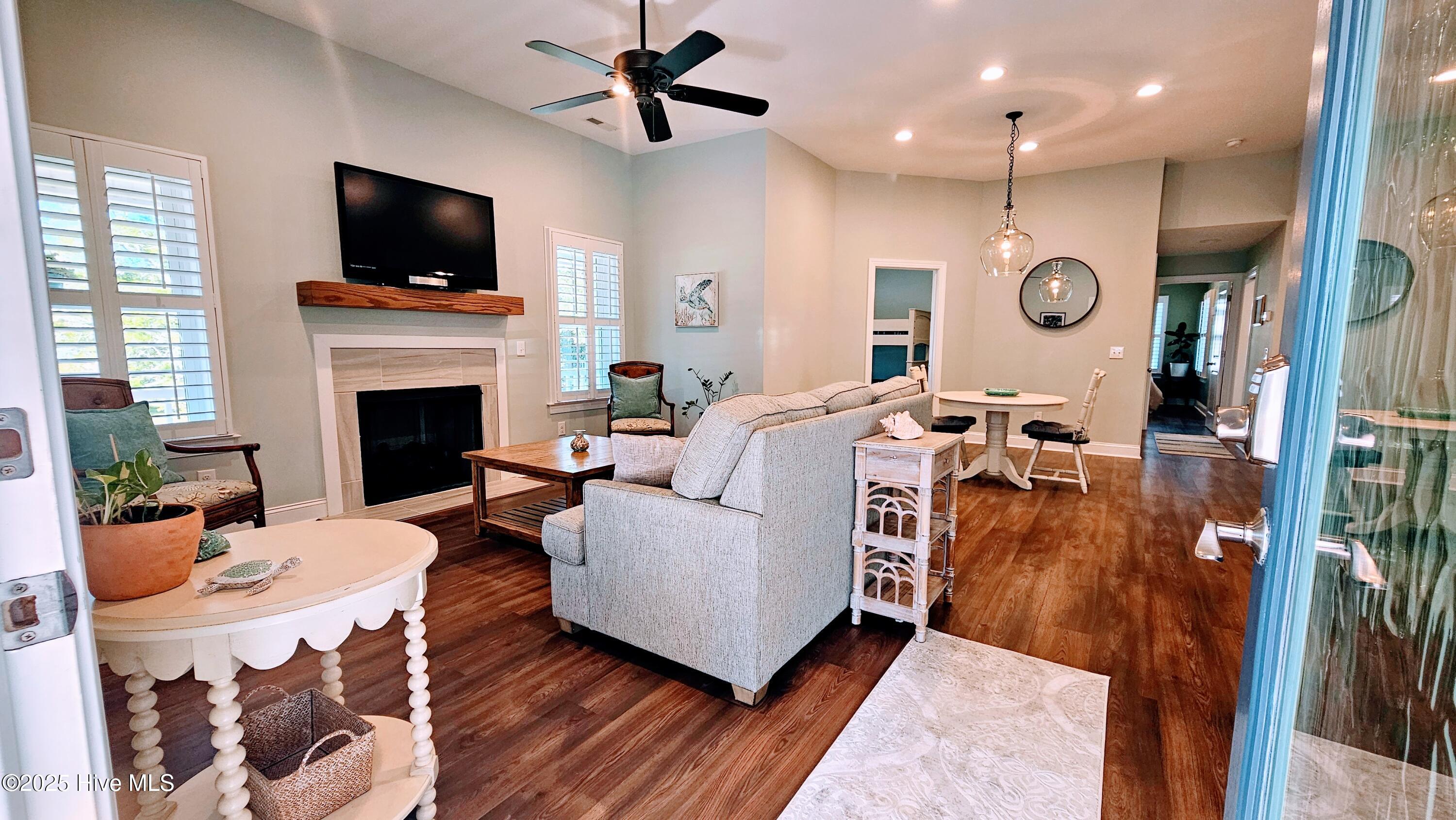 1955 Camelot Drive SW, Ocean Isle Beach, NC 28469 – photo 5: 001