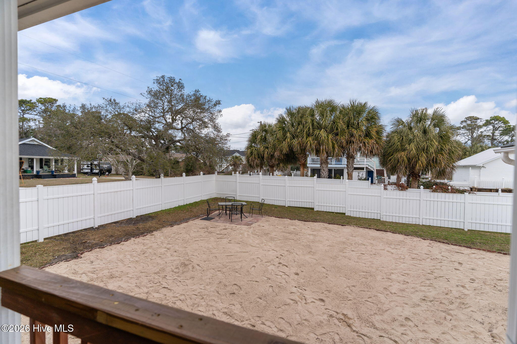 100549517 | Photo 35