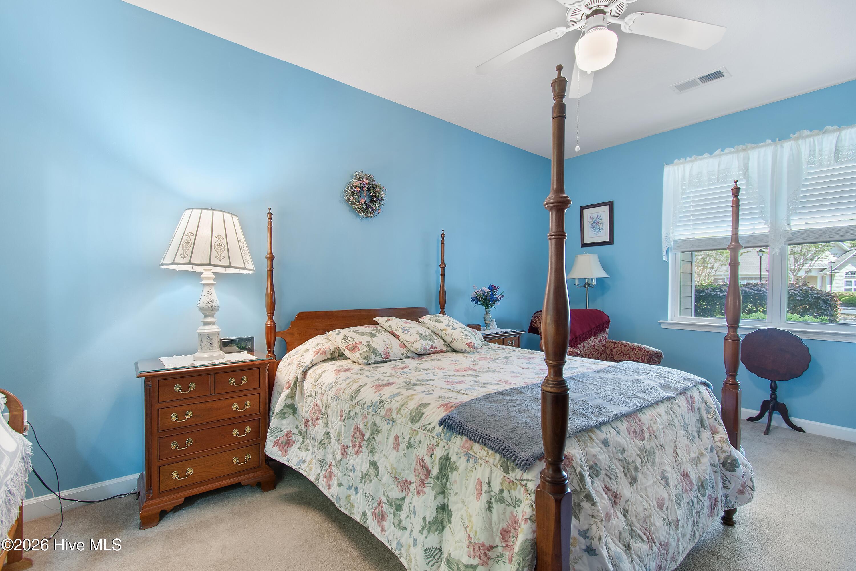 100569684 | Photo 12