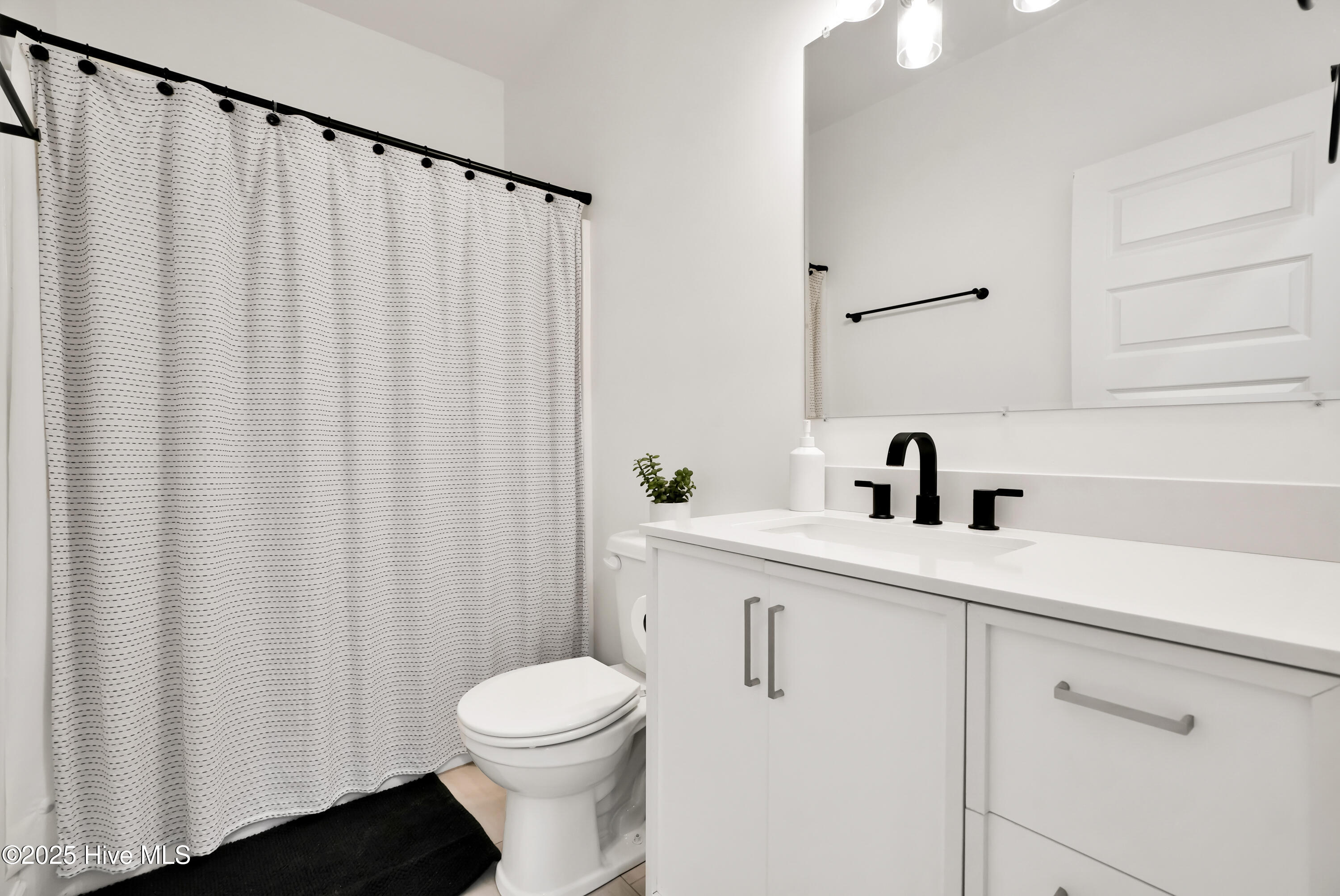 100544742 | Photo 17