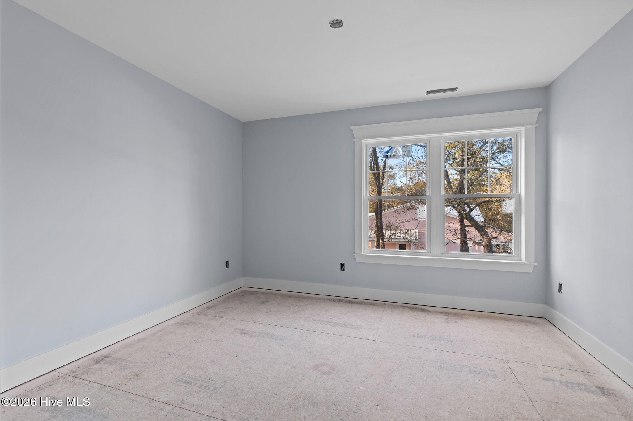 100546665 | Photo 20