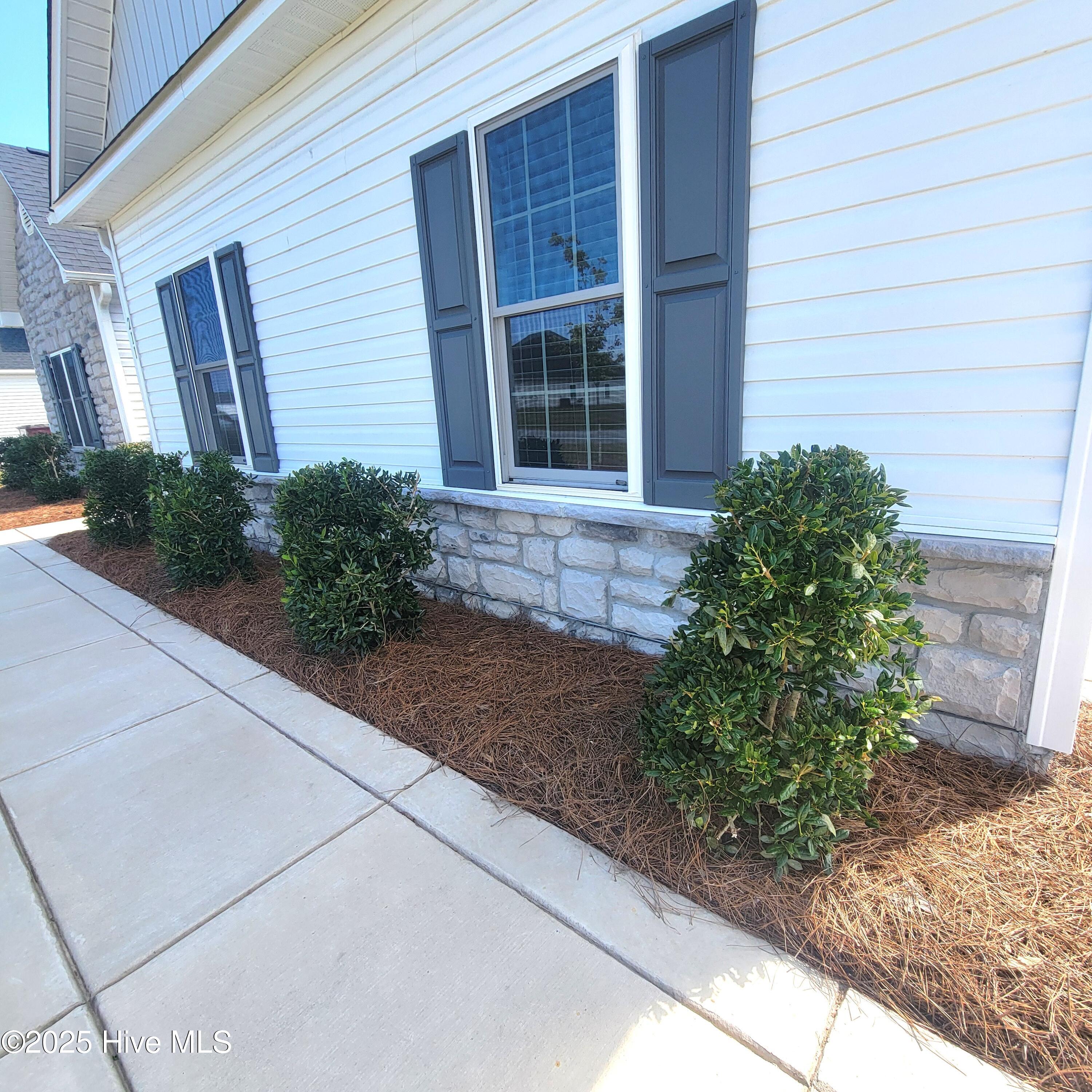 211 W Broughton Lane, Rocky Point, NC 28457 – photo 9: 20250904_143633