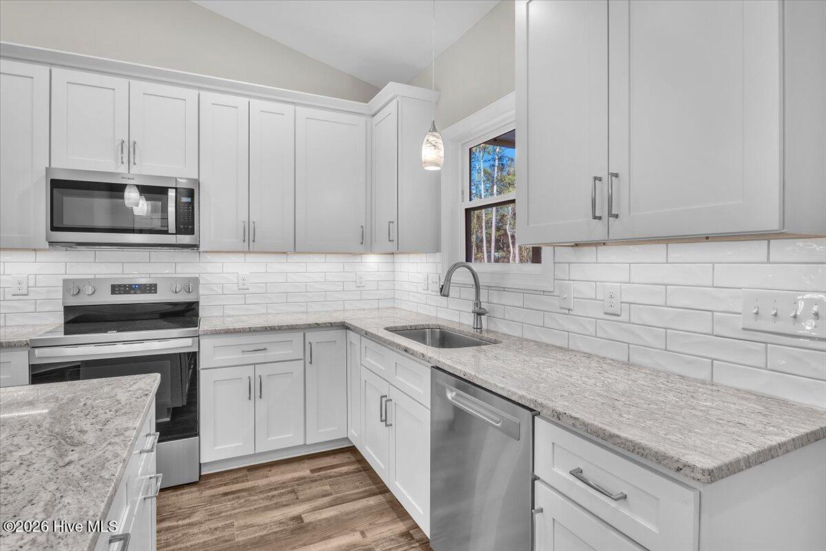 100551453 | Photo 12