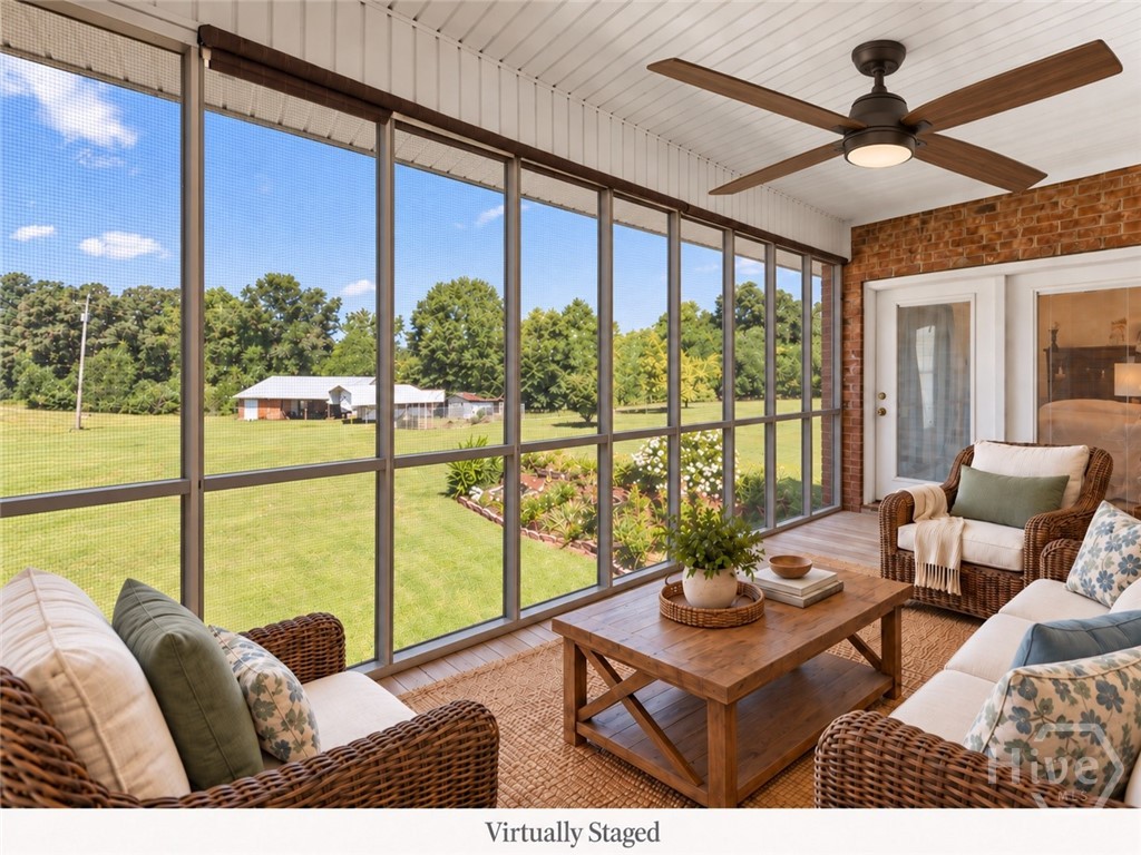 1121 Beacon Light Road