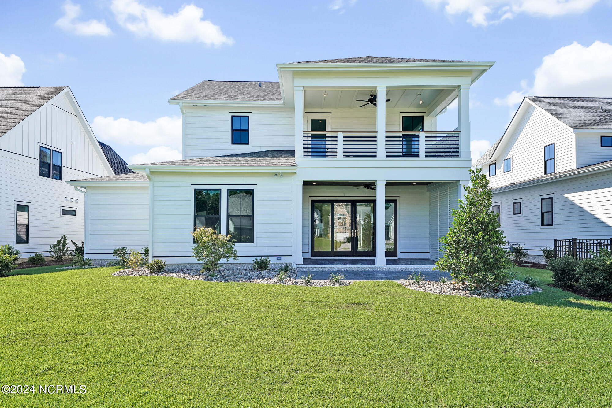 Double porches off the 2 primary suites