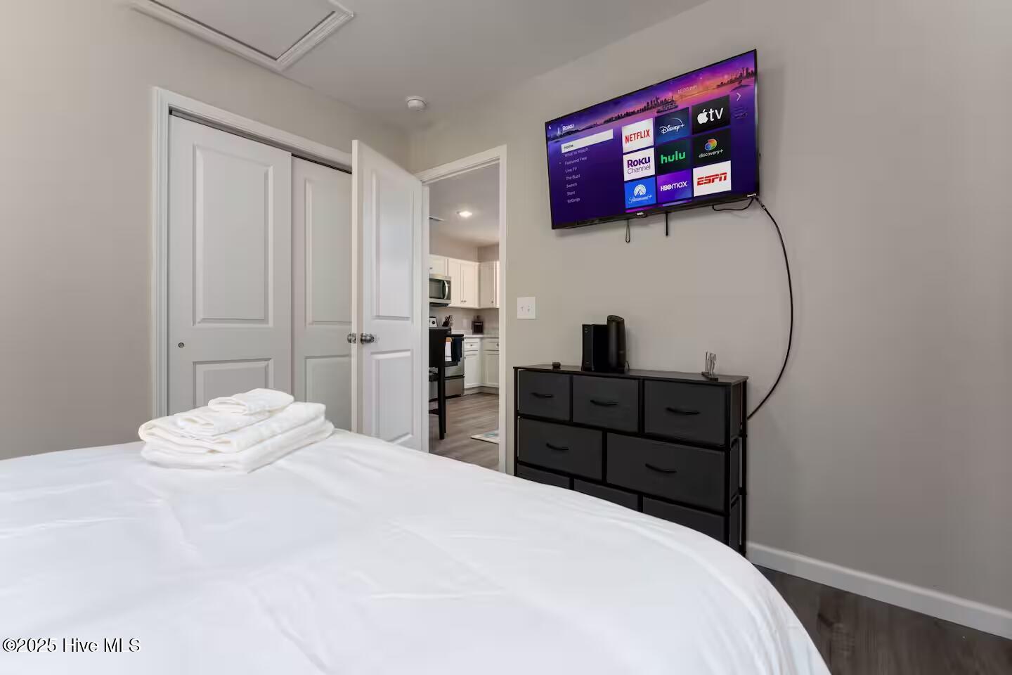 100529536 | Photo 12