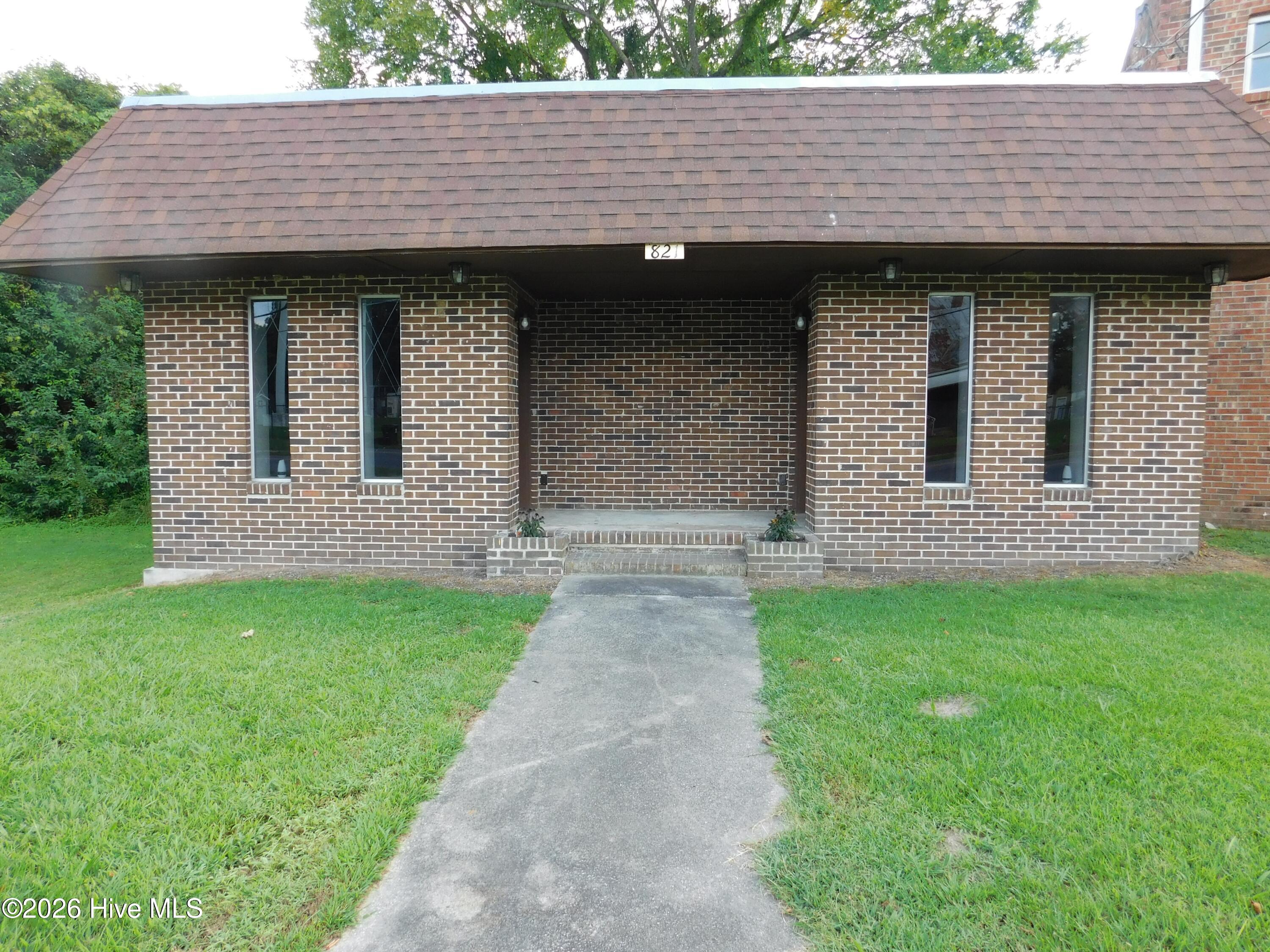 821 Queen, New Bern, North Carolina, 0 ,Business,For sale,Queen,100556404