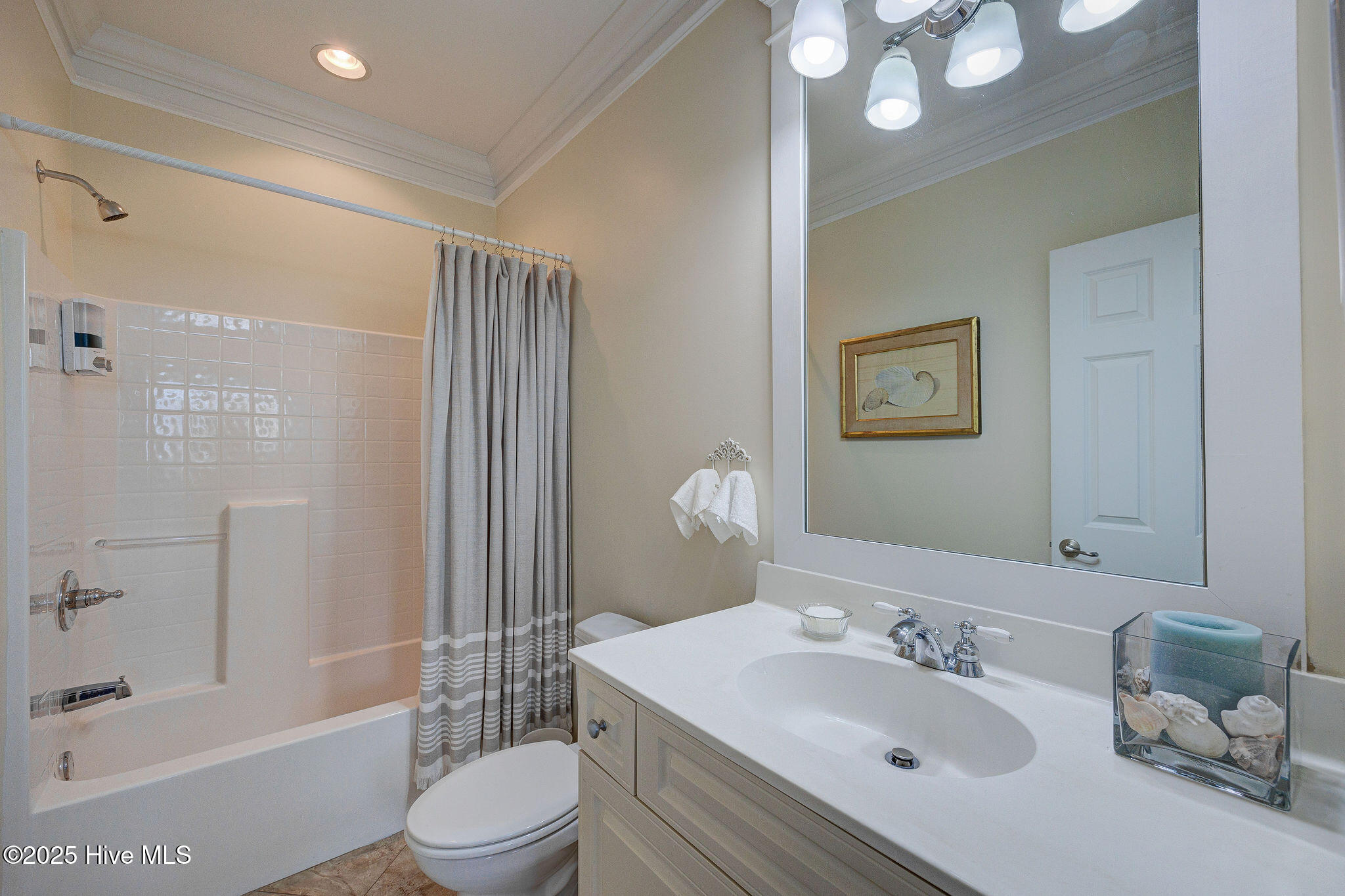 100533949 | Photo 39