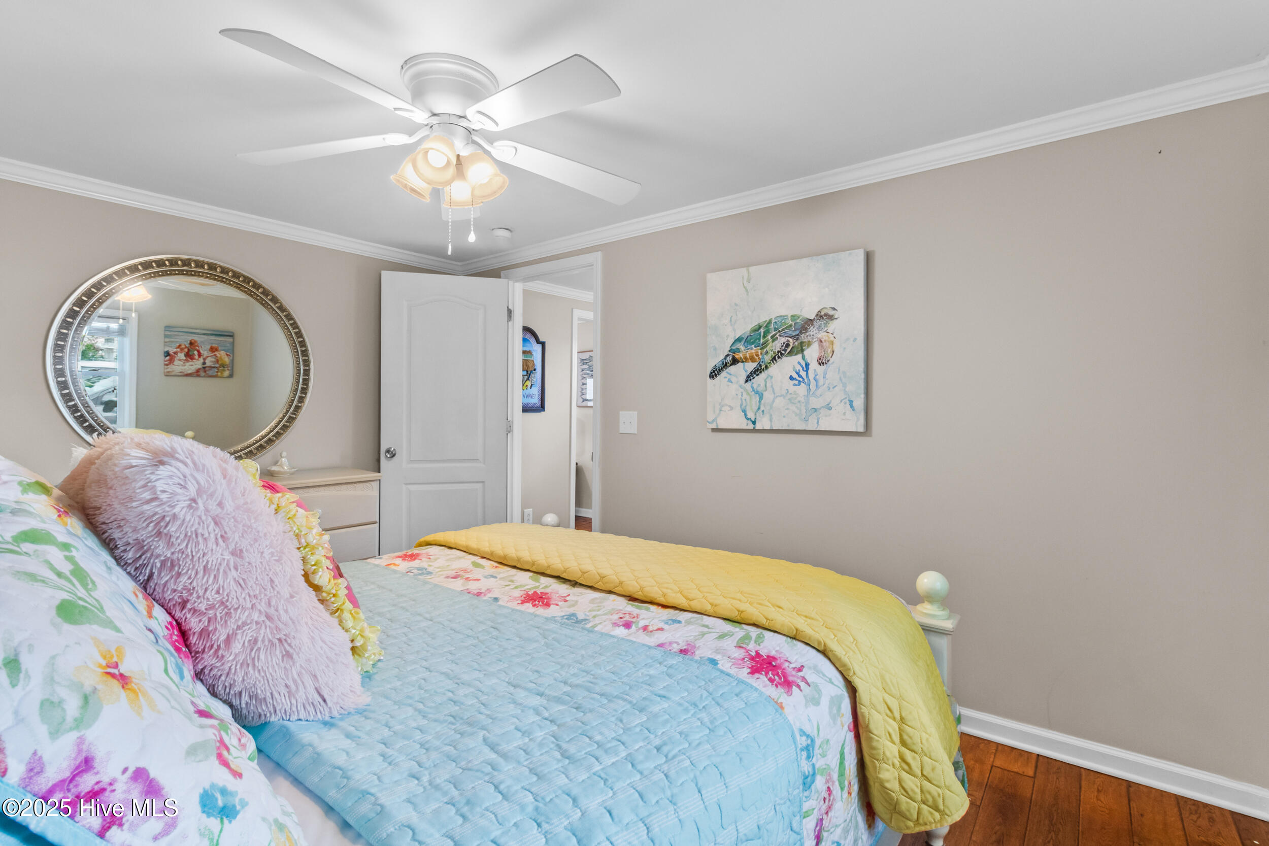 100524845 | Photo 10