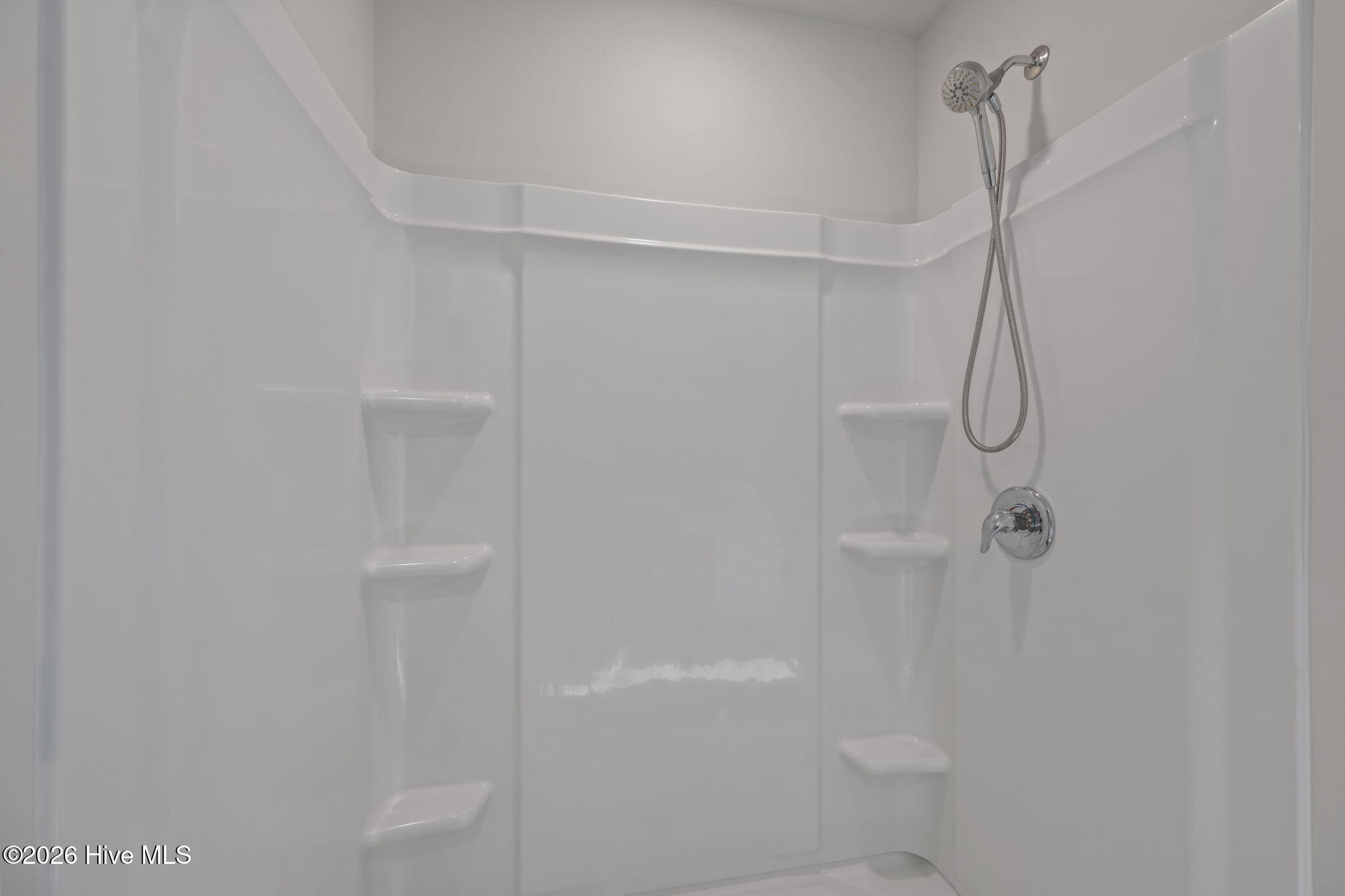 100547866 | Photo 34