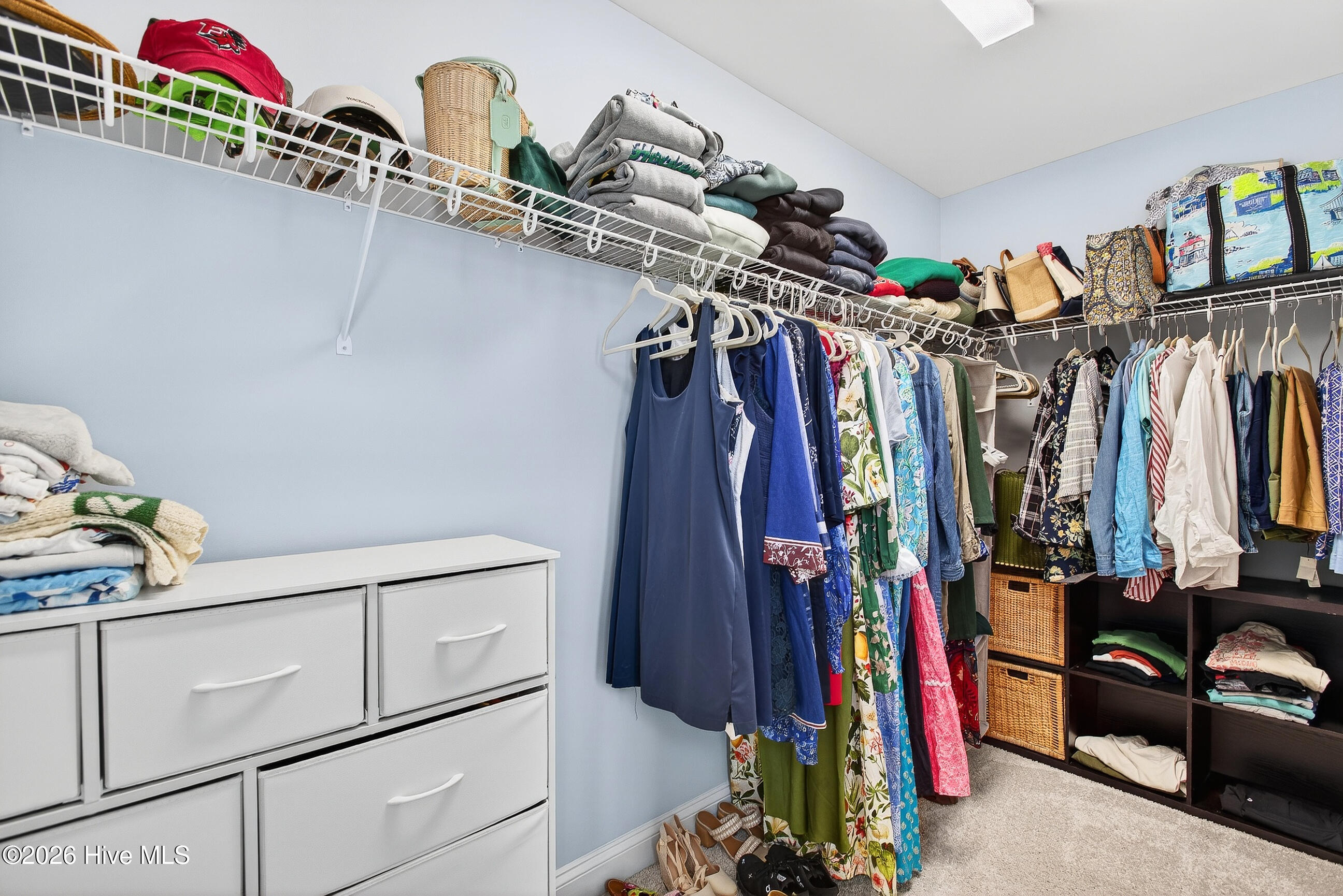 100563348 | Photo 30