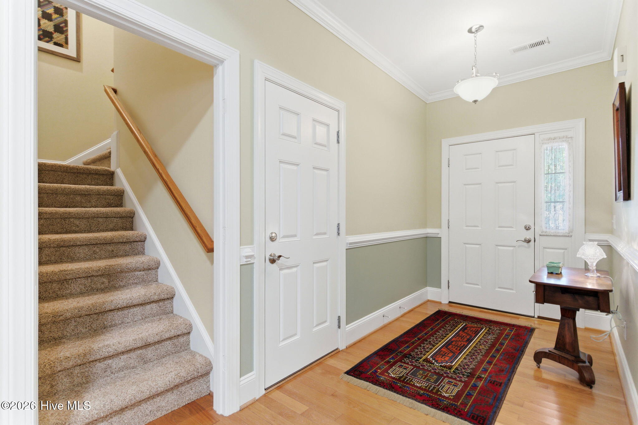 100569410 | Photo 26