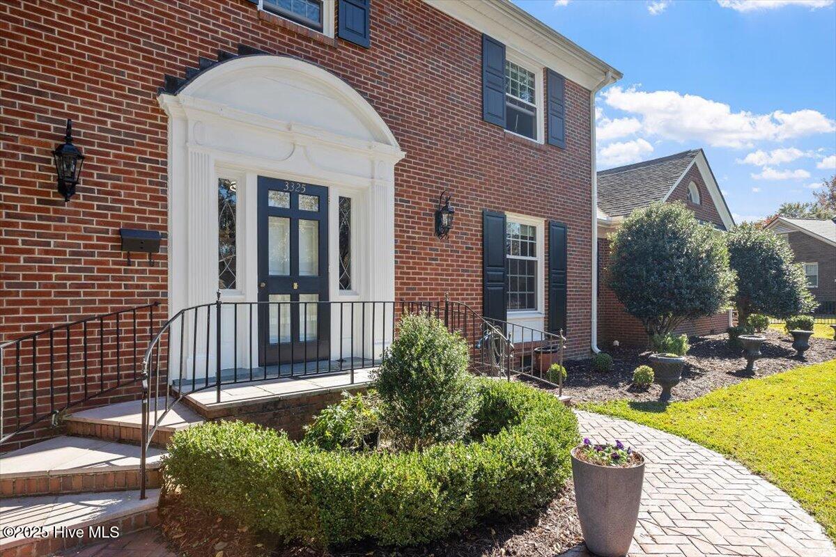 Homes for sale in Farmville, NC | 3325 North Walnut St, Farmville, NC 27828 | MLS# 100540077