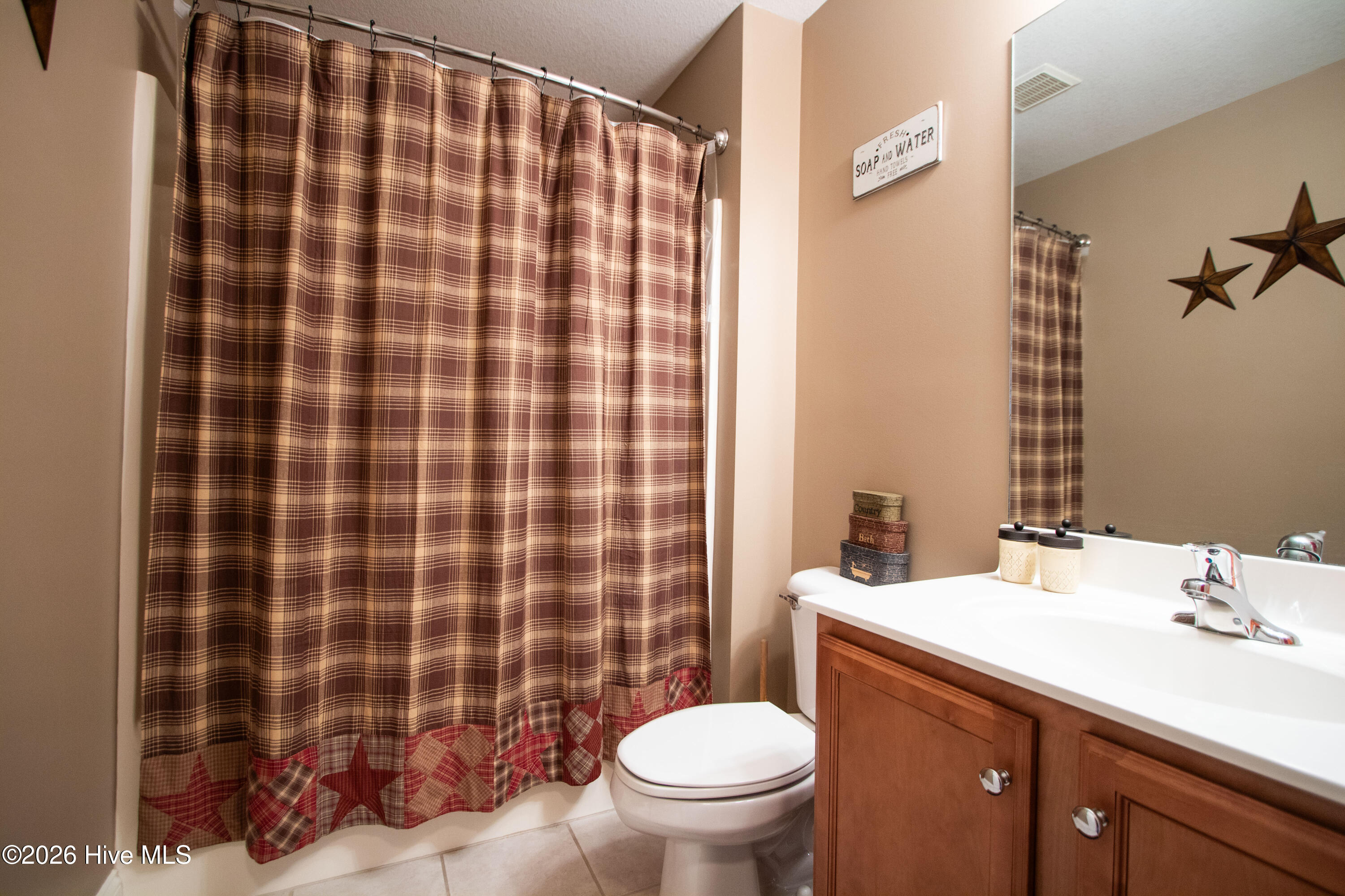 100569230 | Photo 17