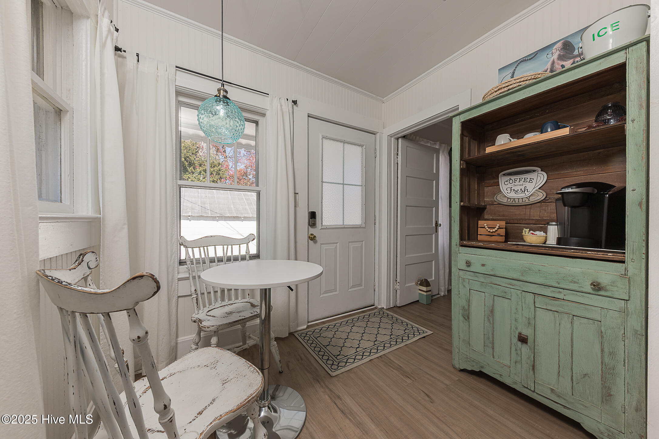 100544224 | Photo 20