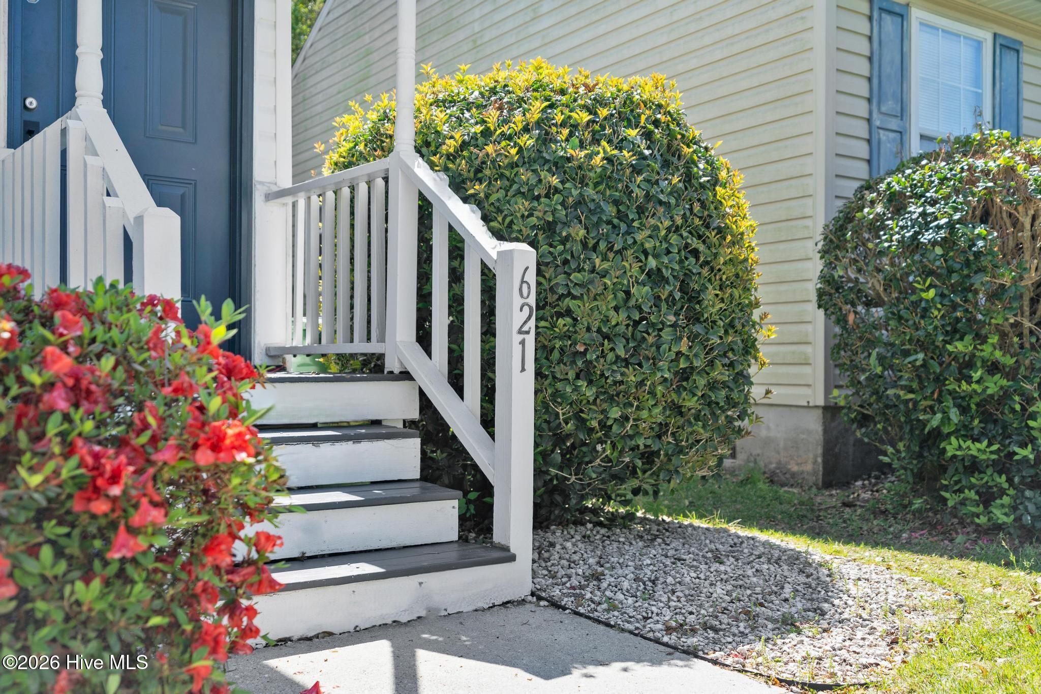 100566412 | Photo 25