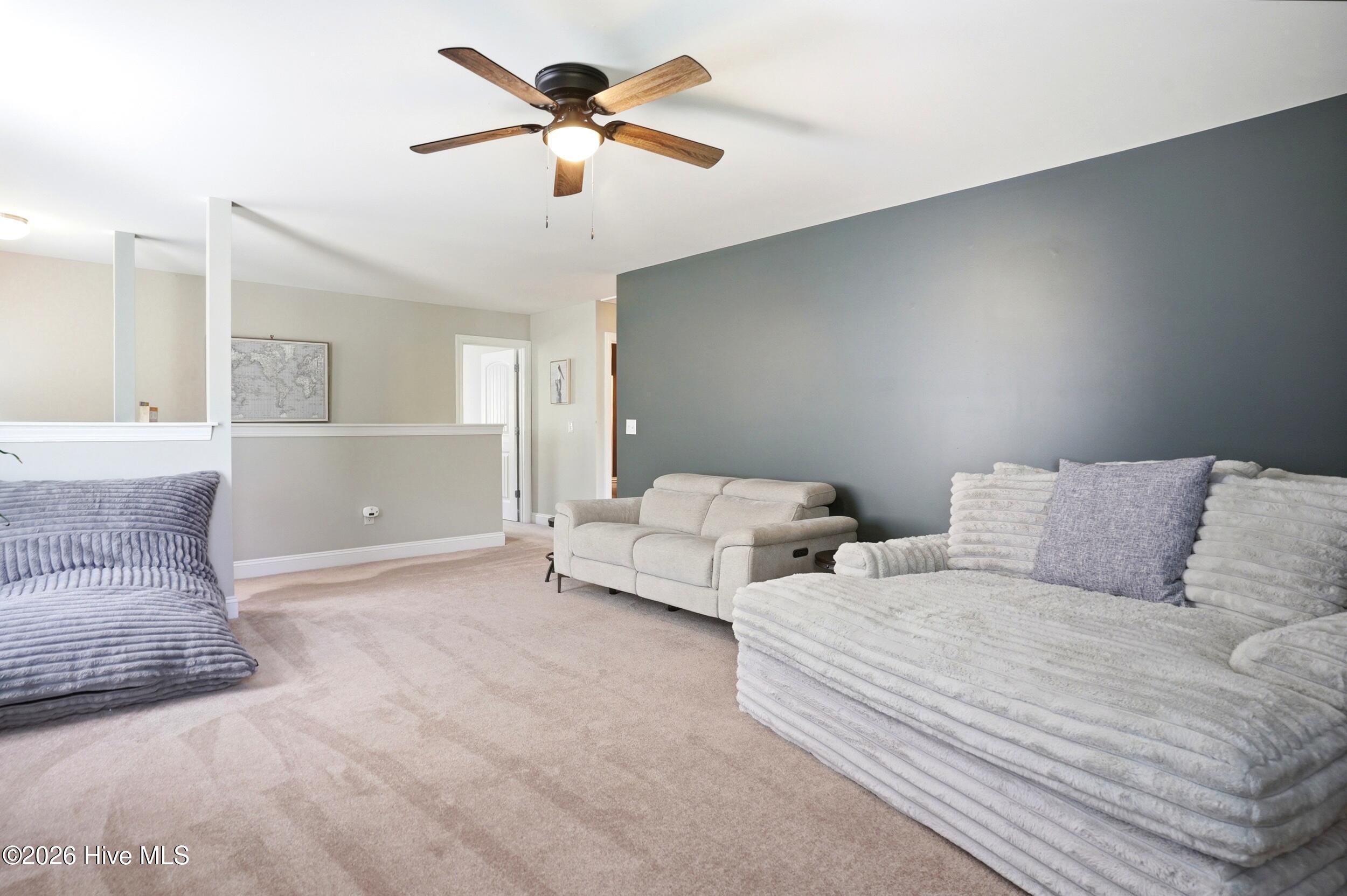 100570216 | Photo 38