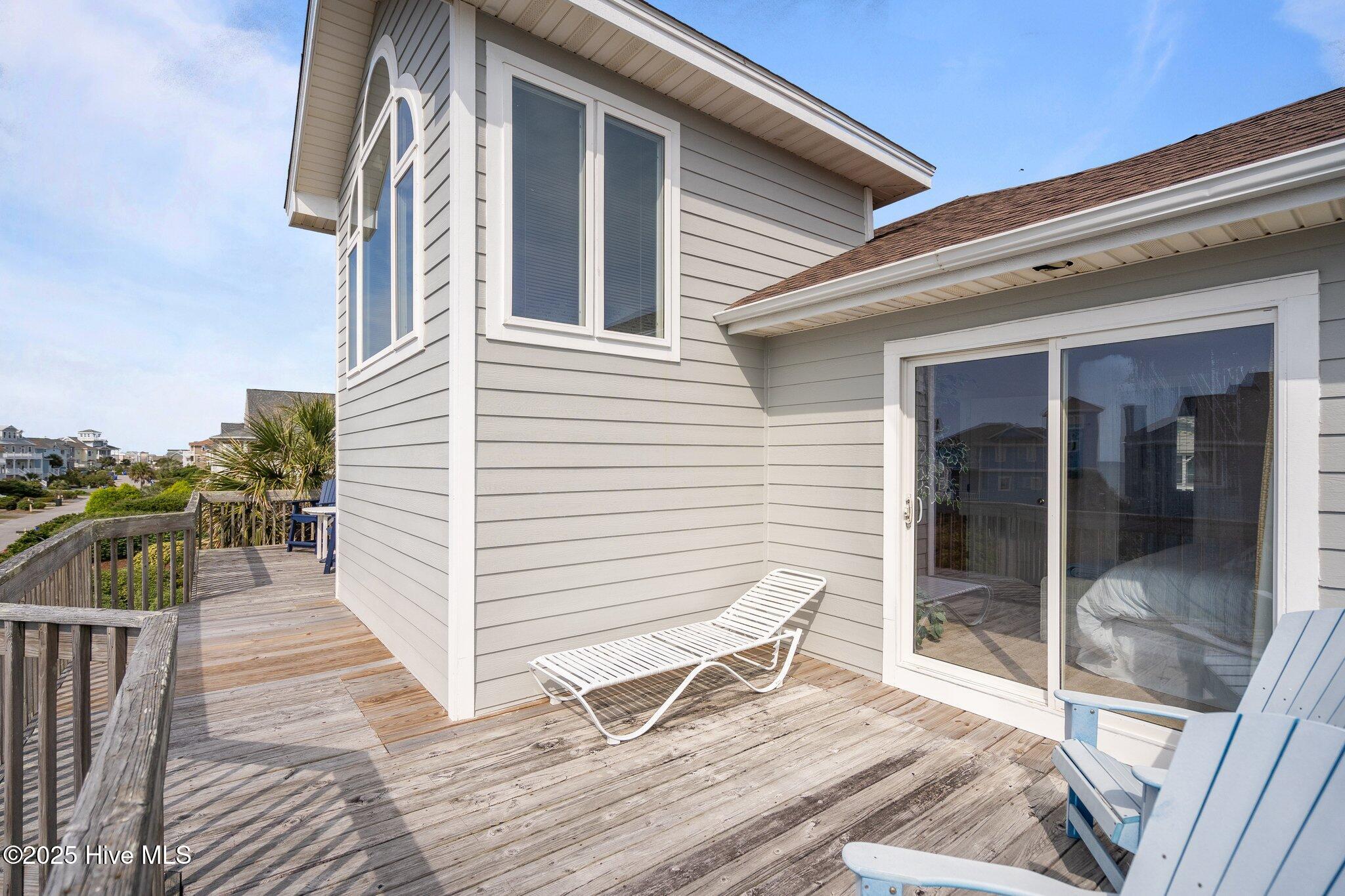 100506590 | Photo 47