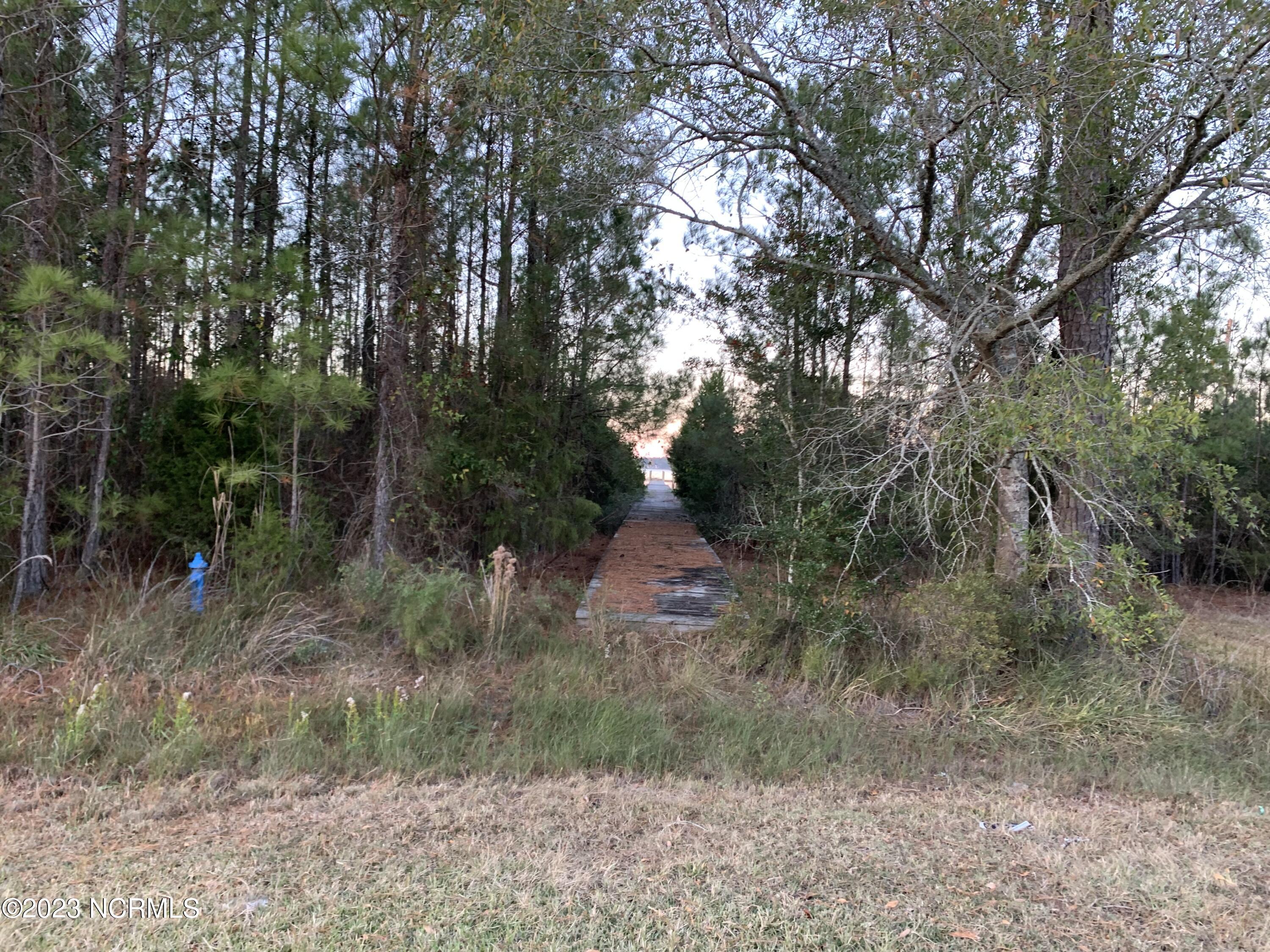 242 27 Castaway Road,Merritt