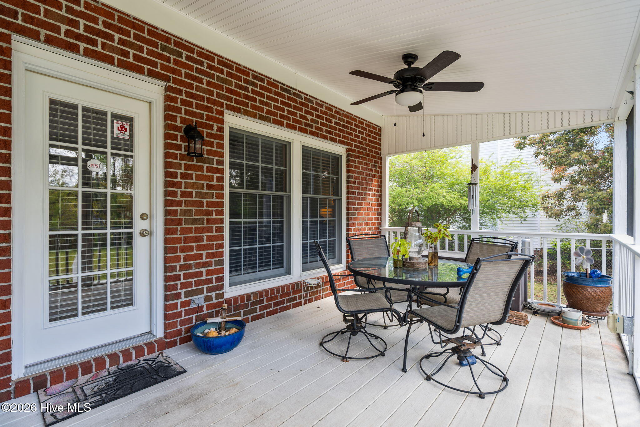 100564345 | Photo 34