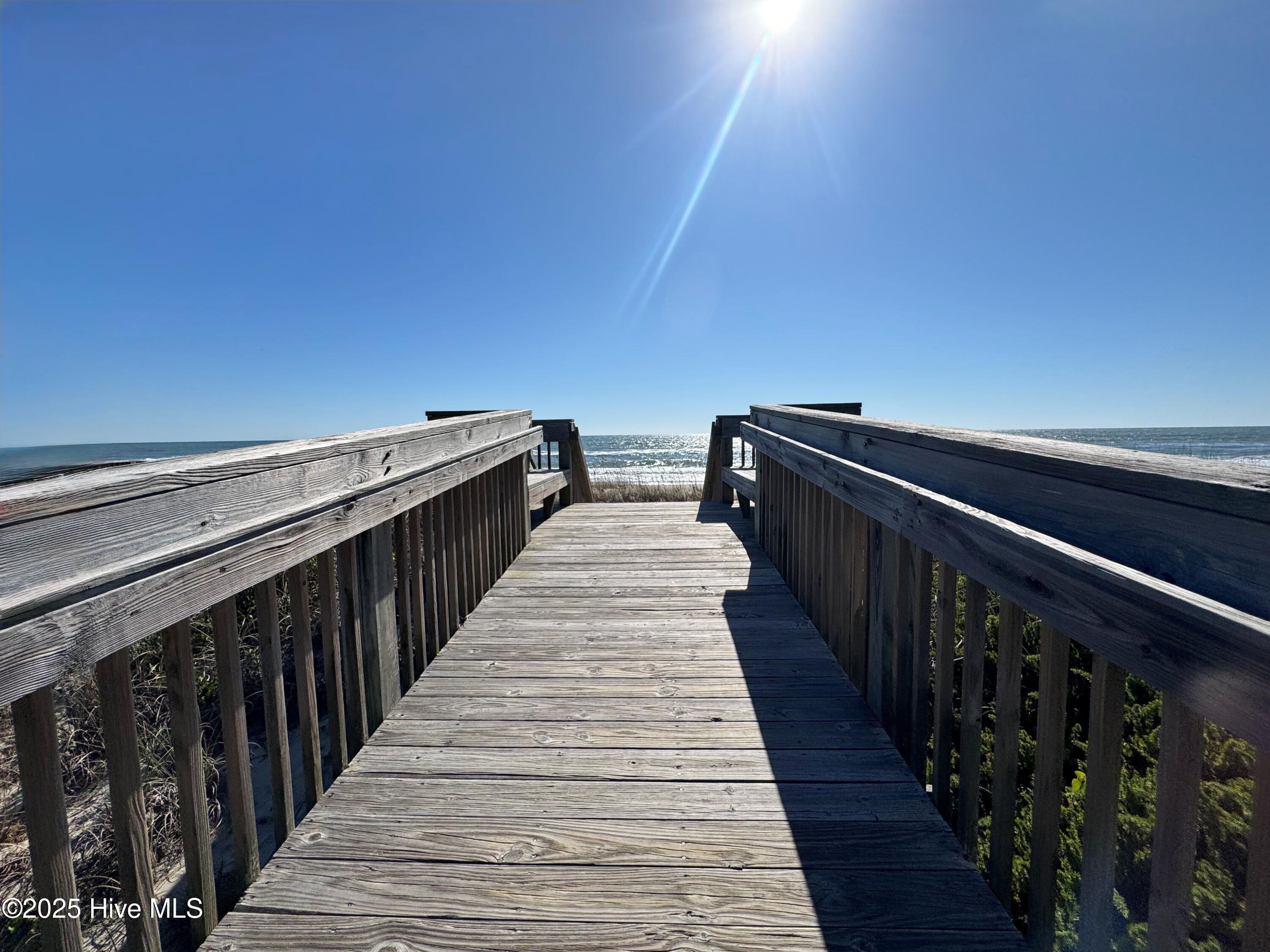 100540884 | Photo 24