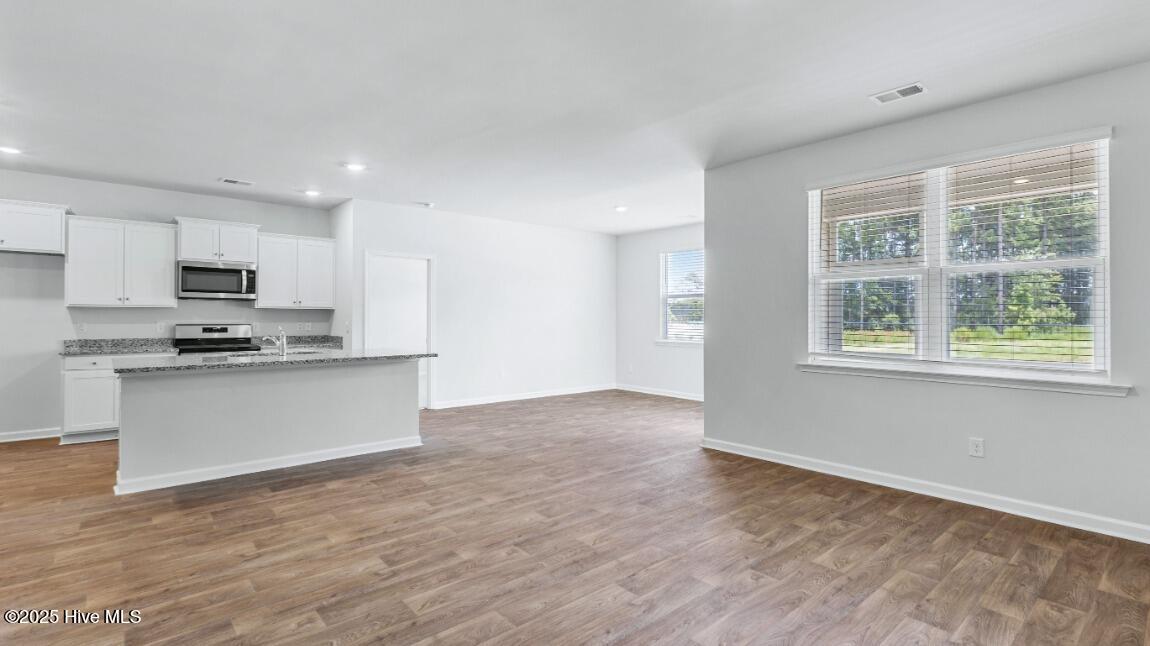 100557625 | Photo 15