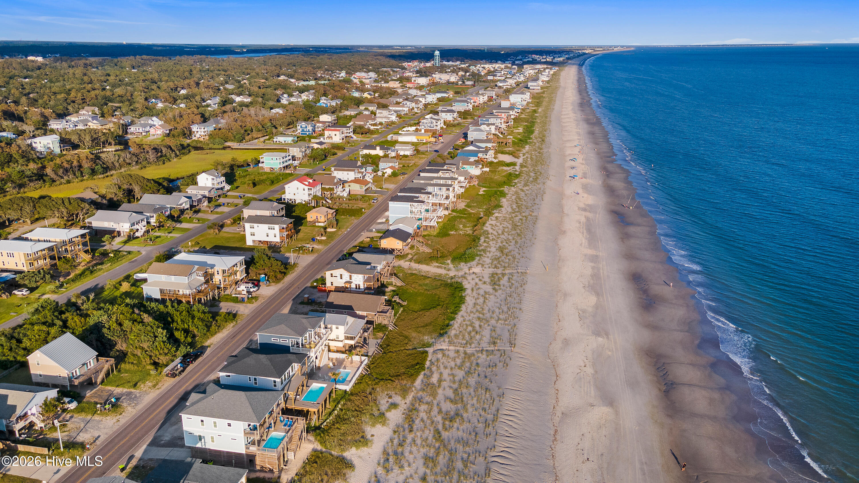 100561185 | Photo 101