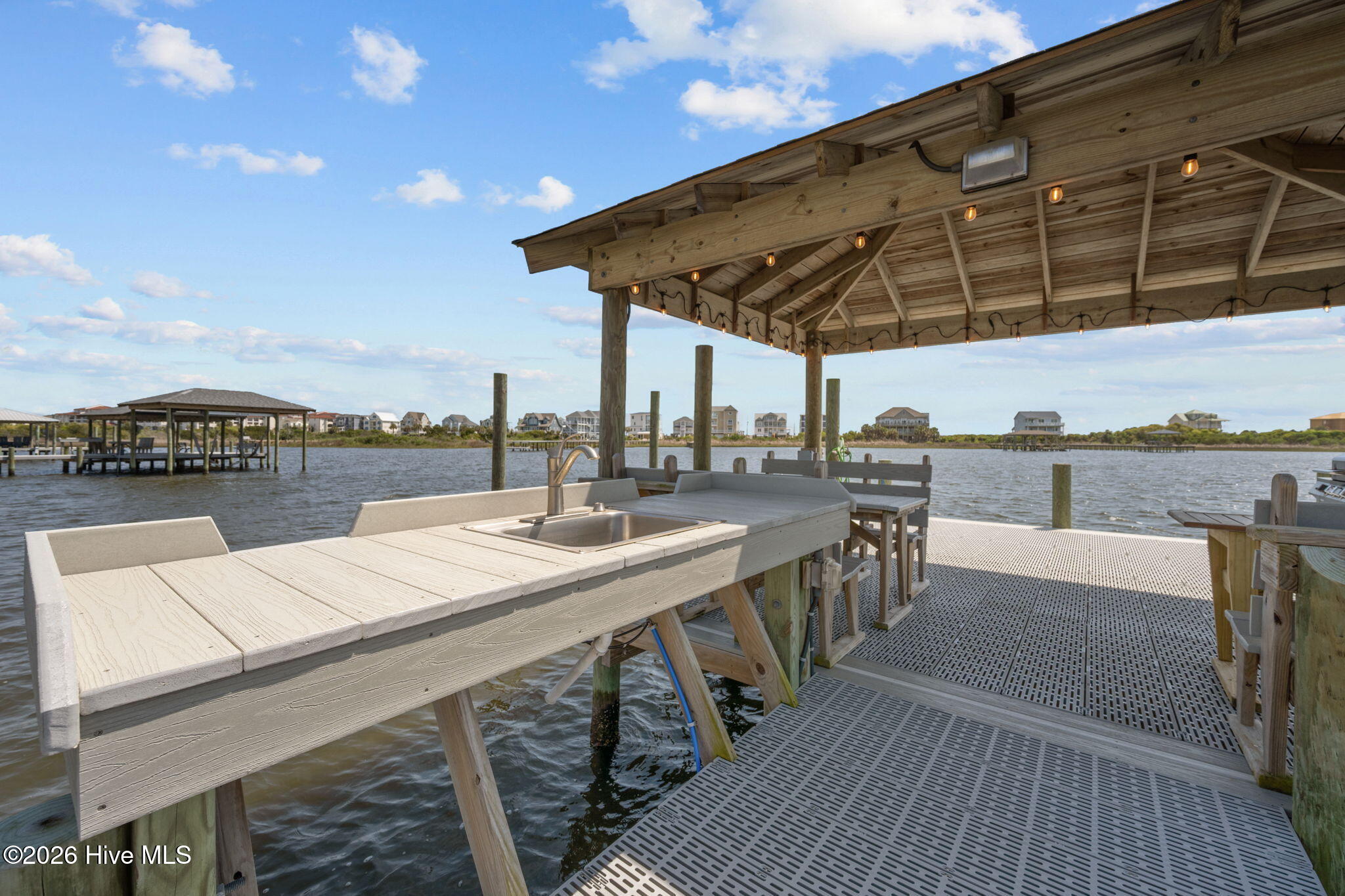 100568549 | Photo 59