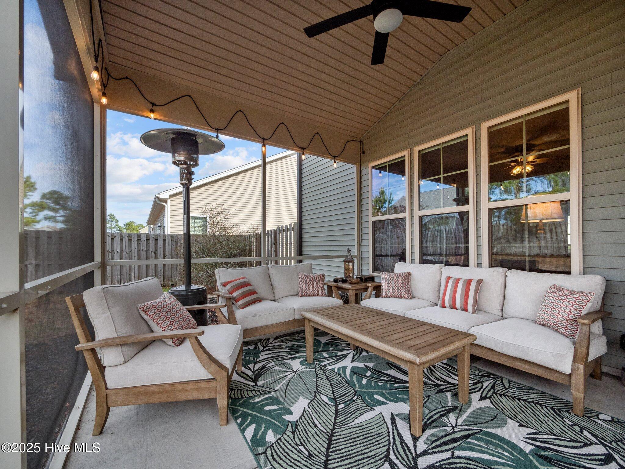 100530169 | Photo 10