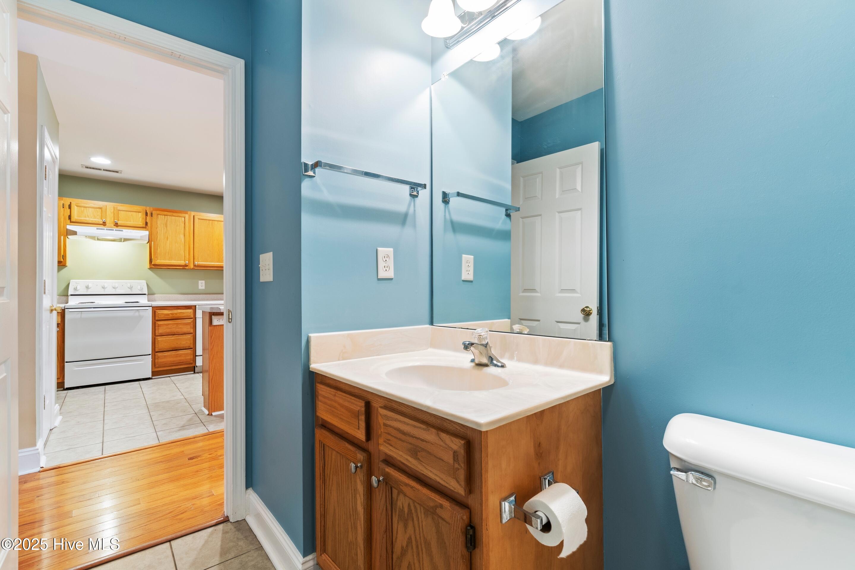 100522418 | Photo 26