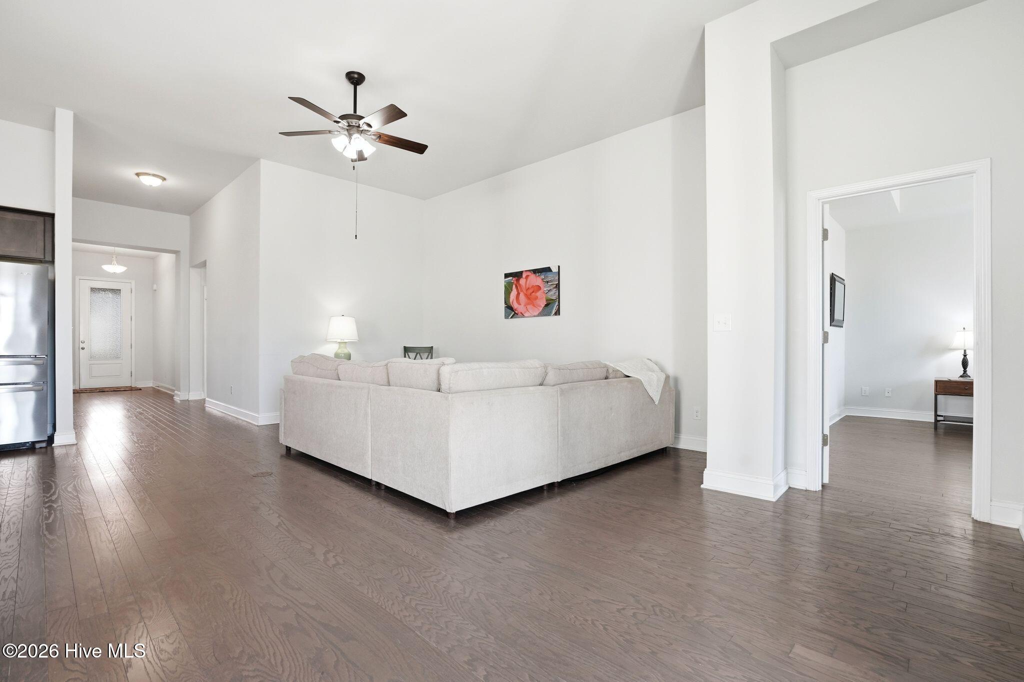 100560462 | Photo 36