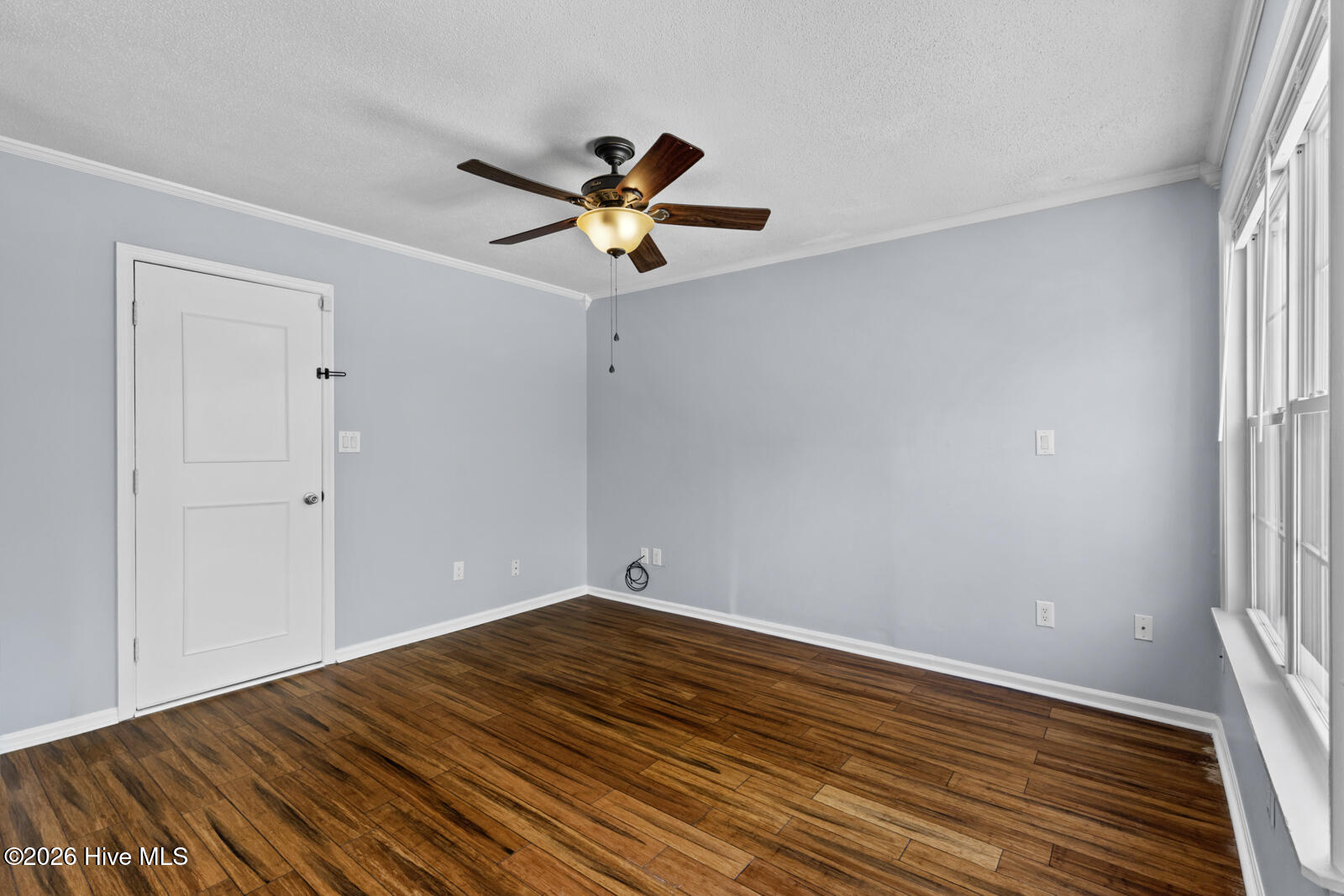 100563642 | Photo 10