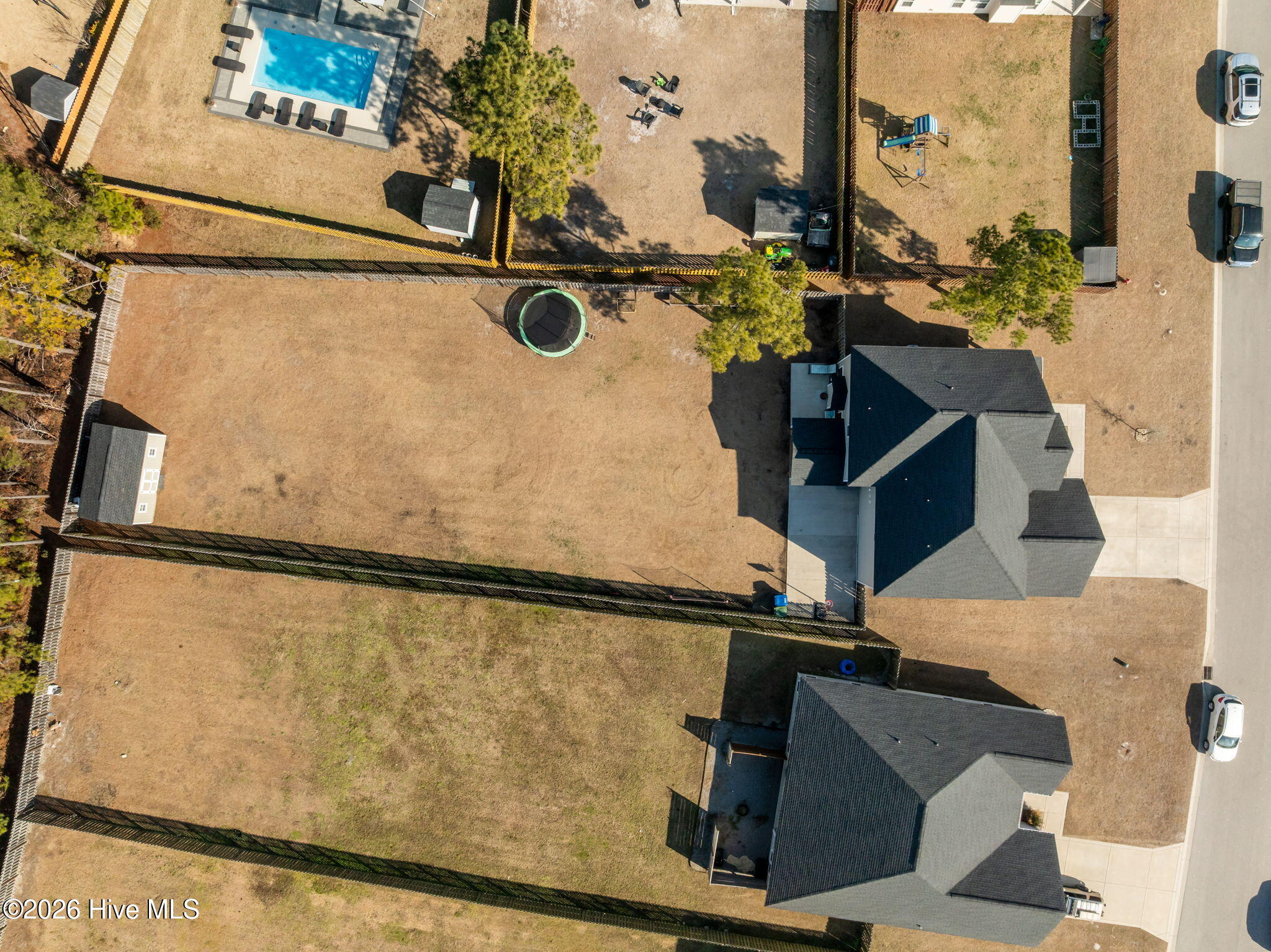 100554000 | Photo 61