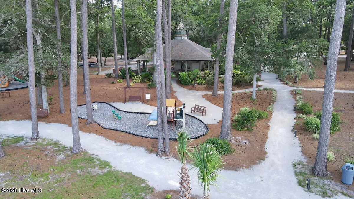 Undisclosed Address, Southport, NC, 28461