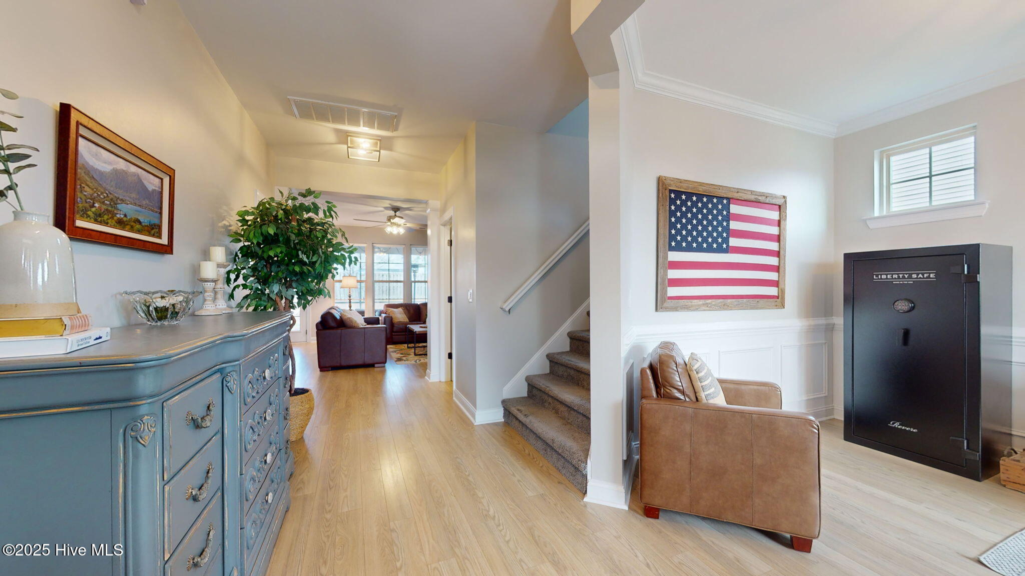 100530169 | Photo 25