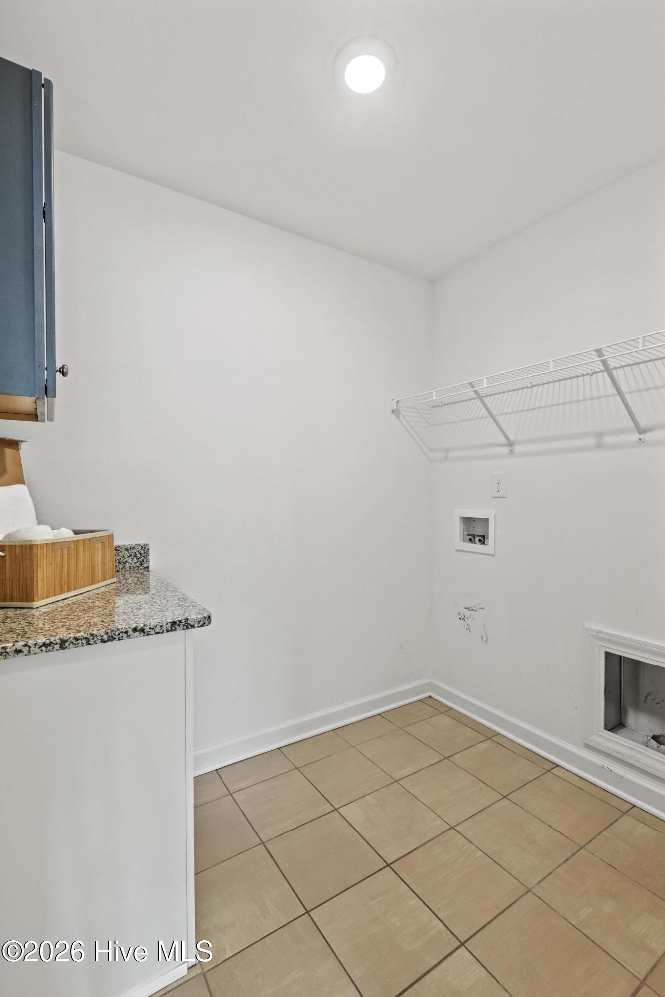 100554493 | Photo 47