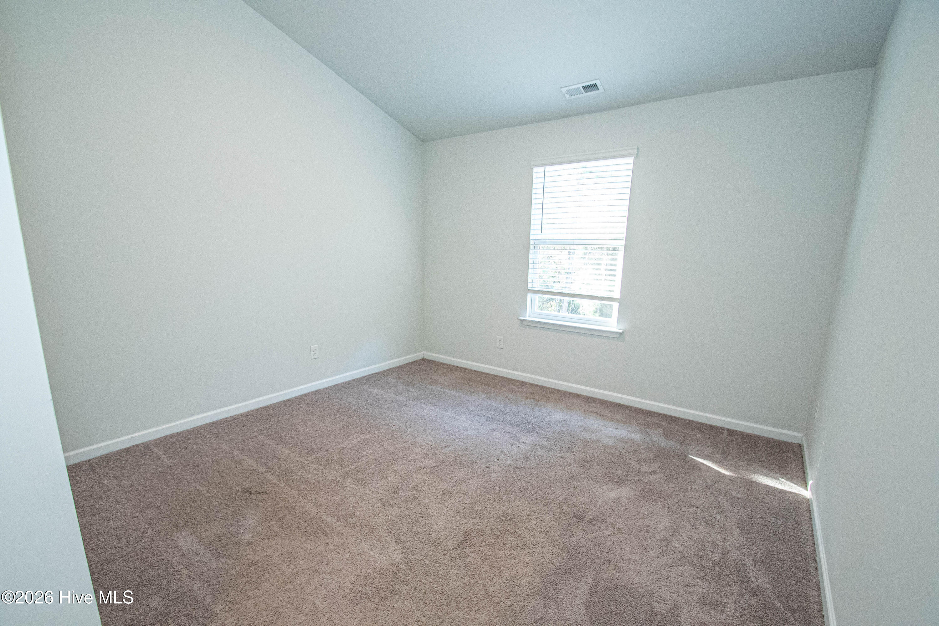 100553957 | Photo 31