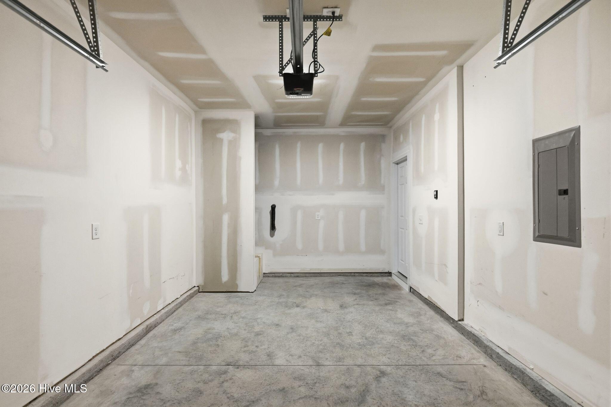 100556772 | Photo 39