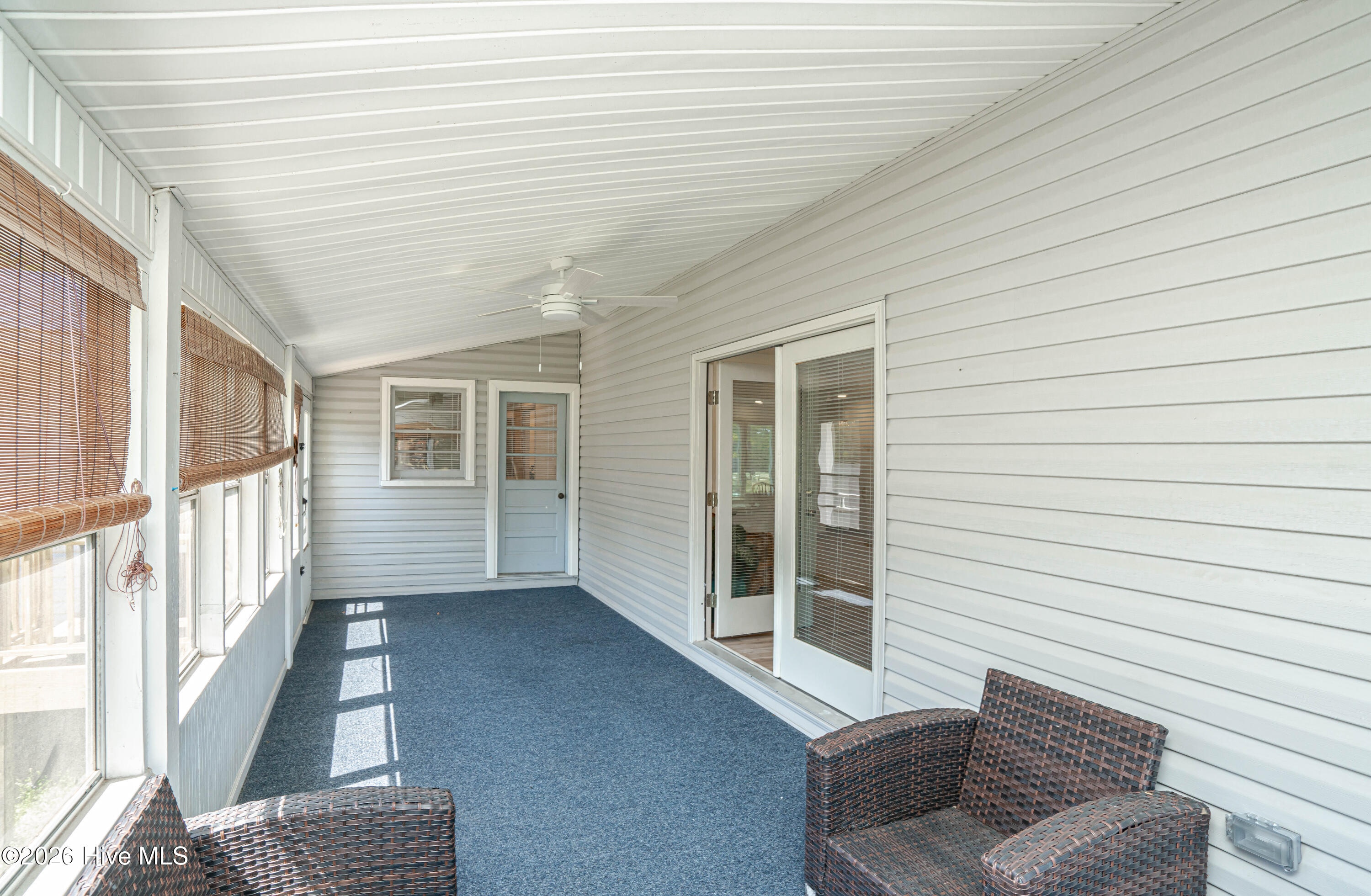 100567372 | Photo 68