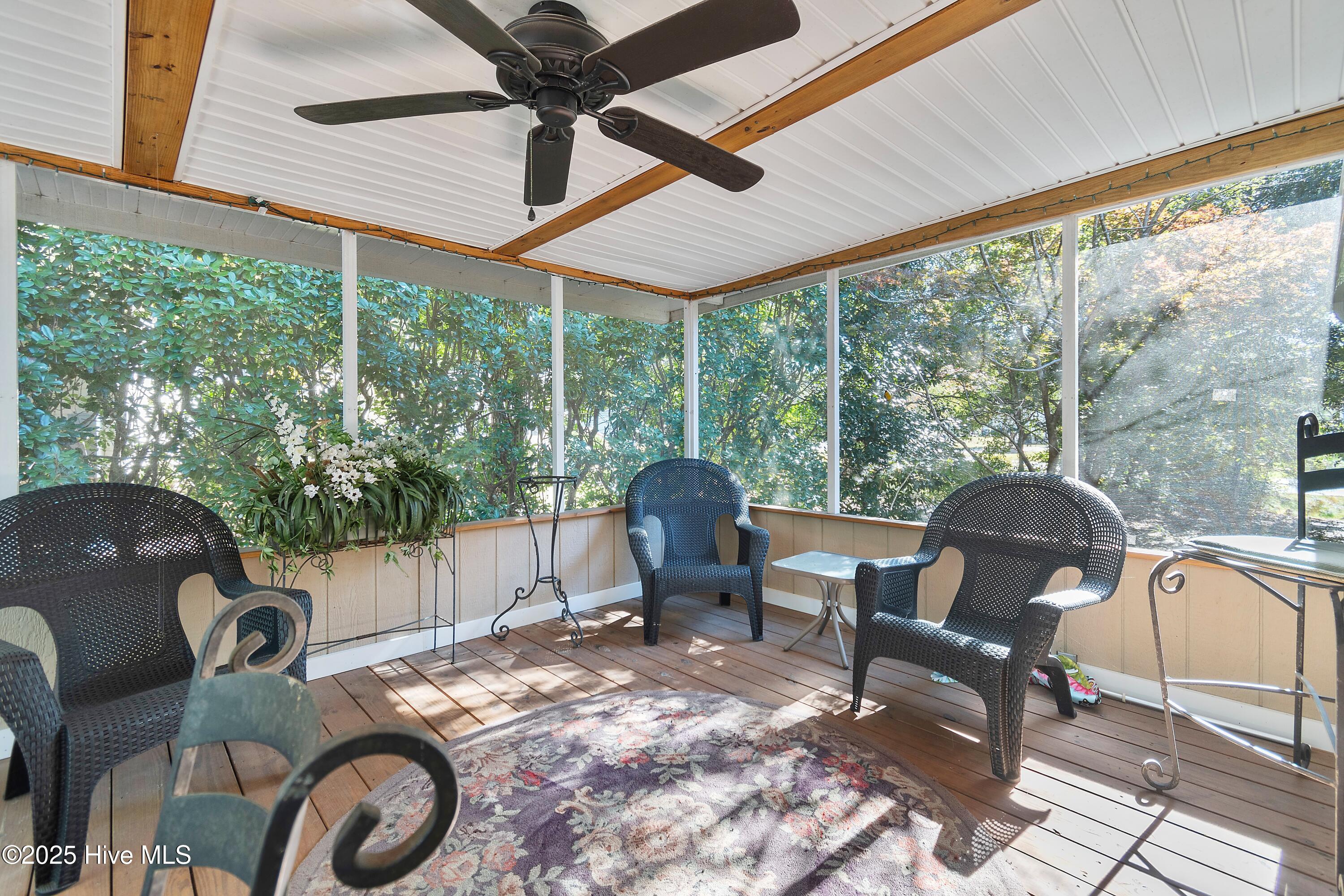 100539730 | Photo 21