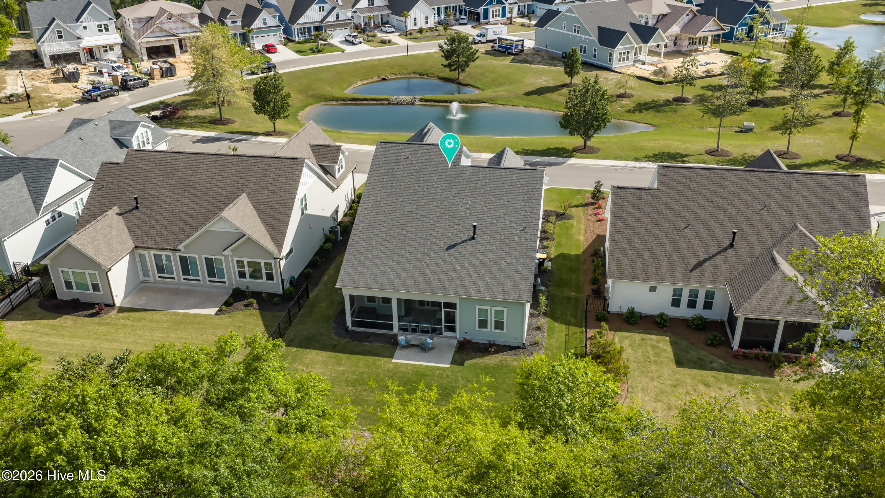 100548611 | Photo 56