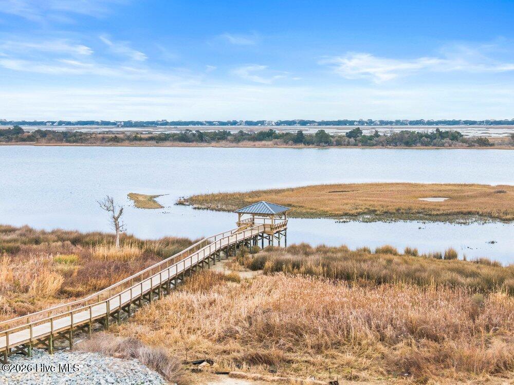 100568013 | Photo 62