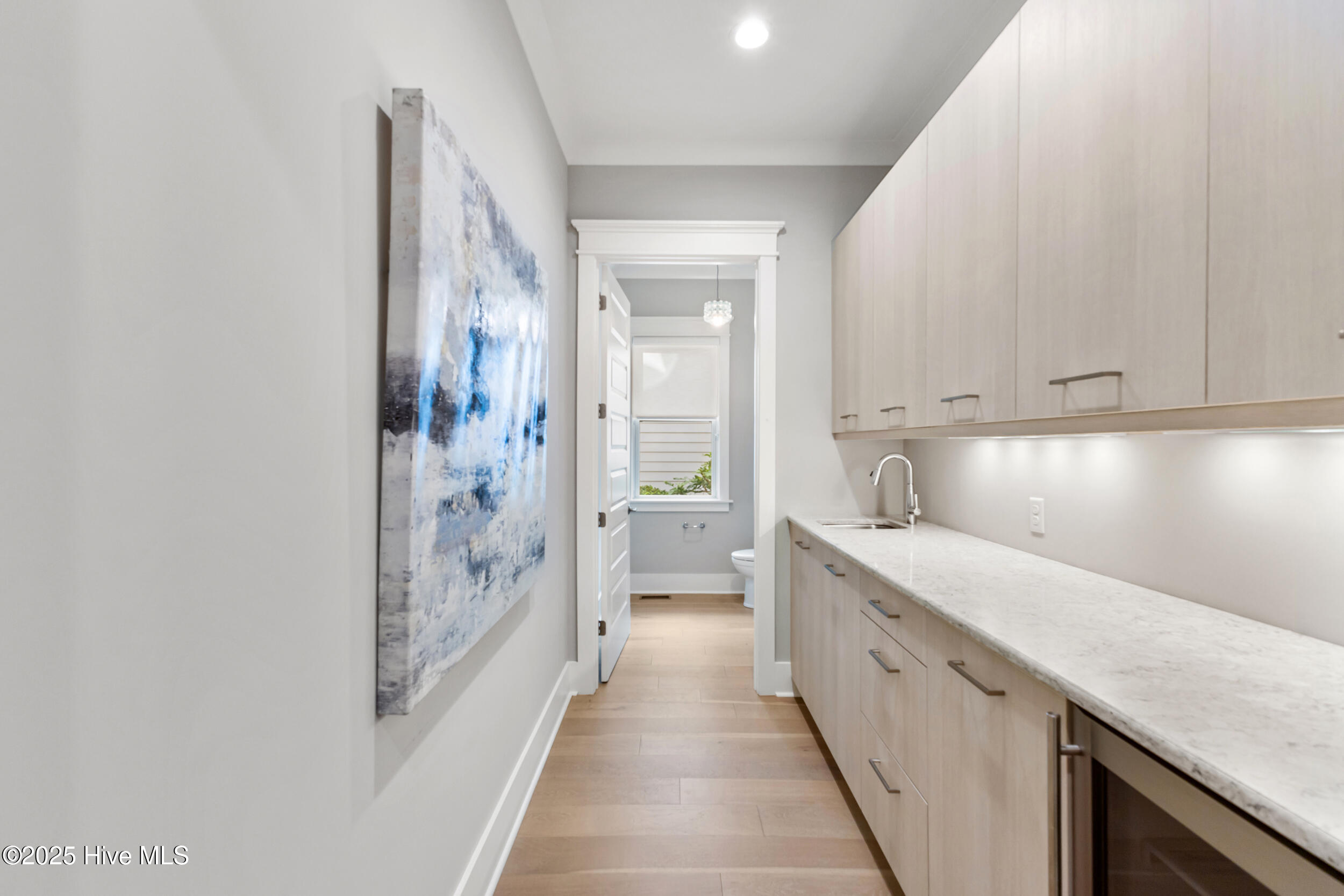 100535952 | Photo 19